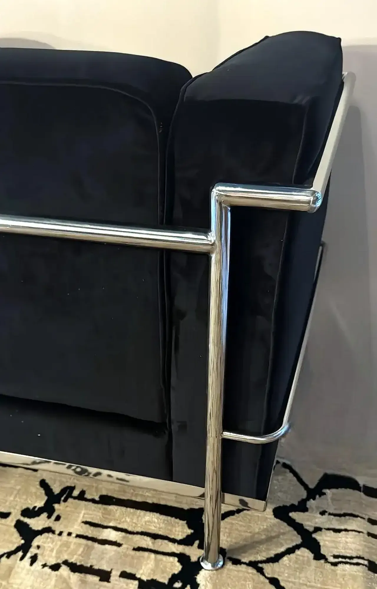 Poltrona in stile Le Corbusier in velluto e acciaio, fine '900 9