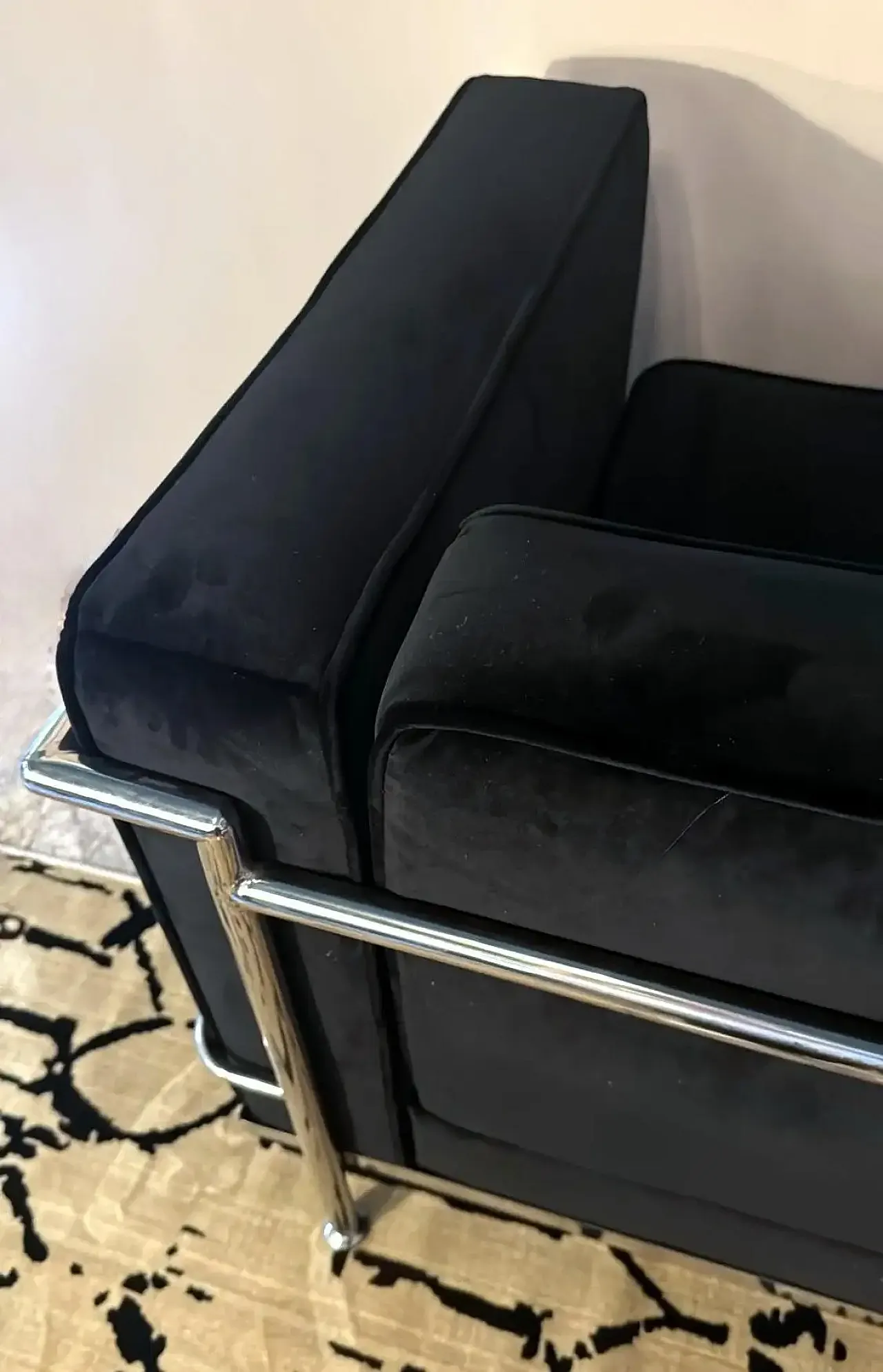 Poltrona in stile Le Corbusier in velluto e acciaio, fine '900 11