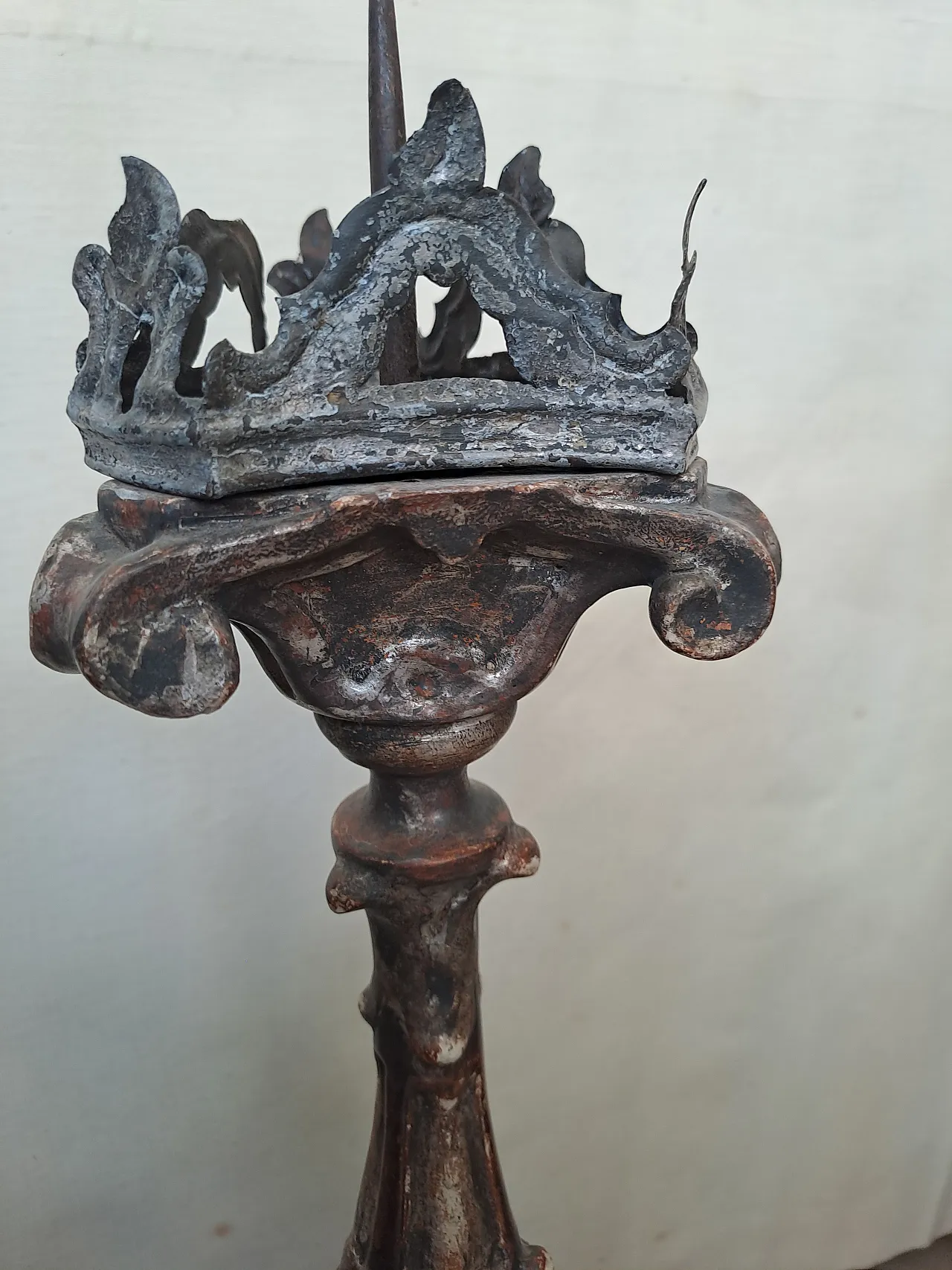 Candeliere in legno, '600 2