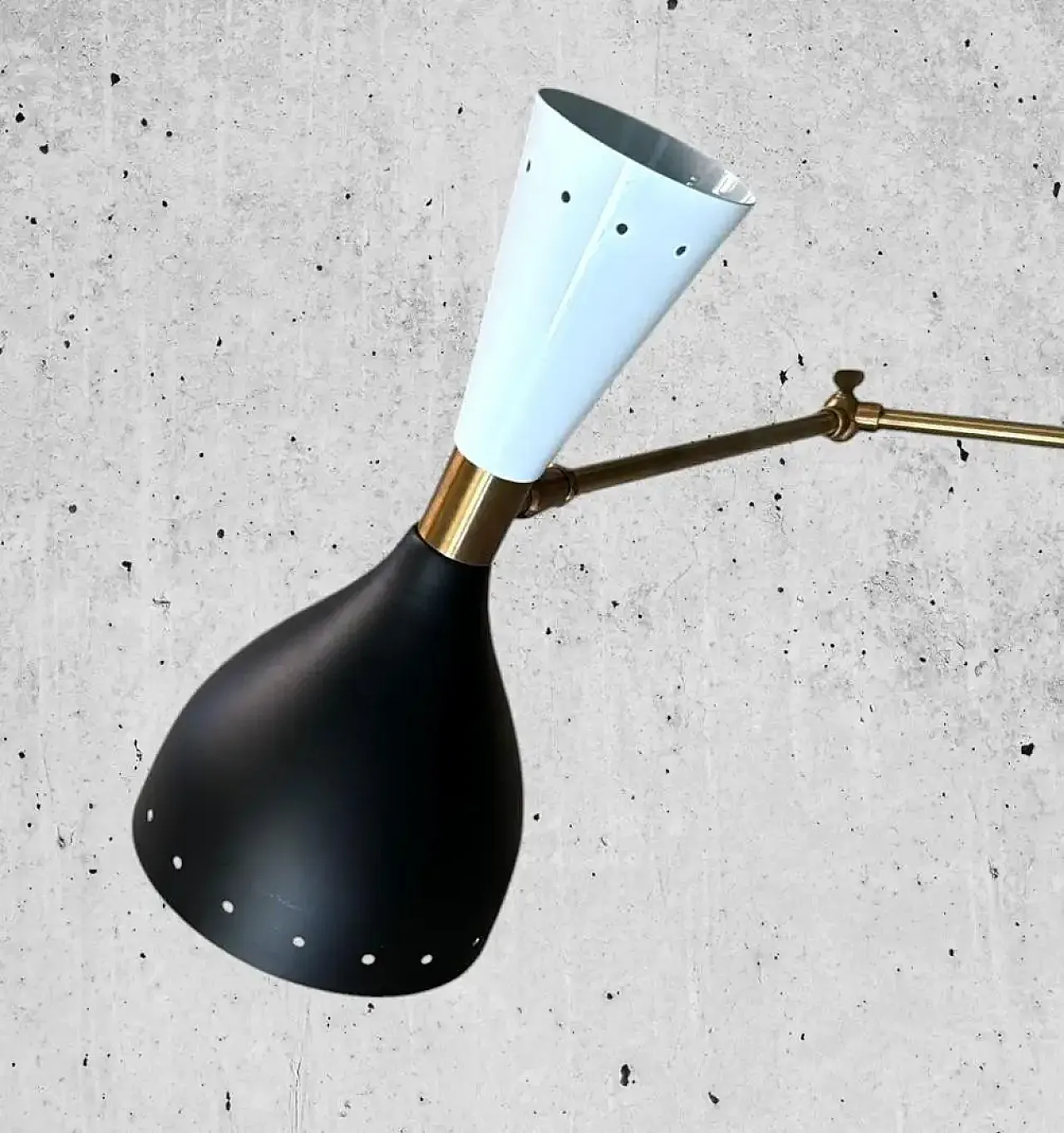 Coppia di applique in ottone e metallo in stile Stilnovo, anni 2000 12