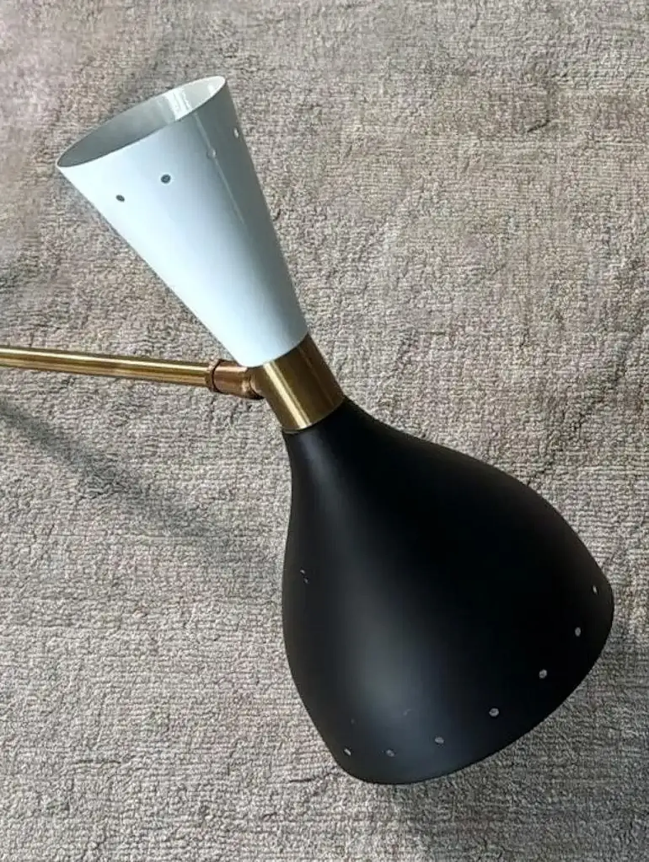 Coppia di applique in ottone e metallo in stile Stilnovo, anni 2000 13