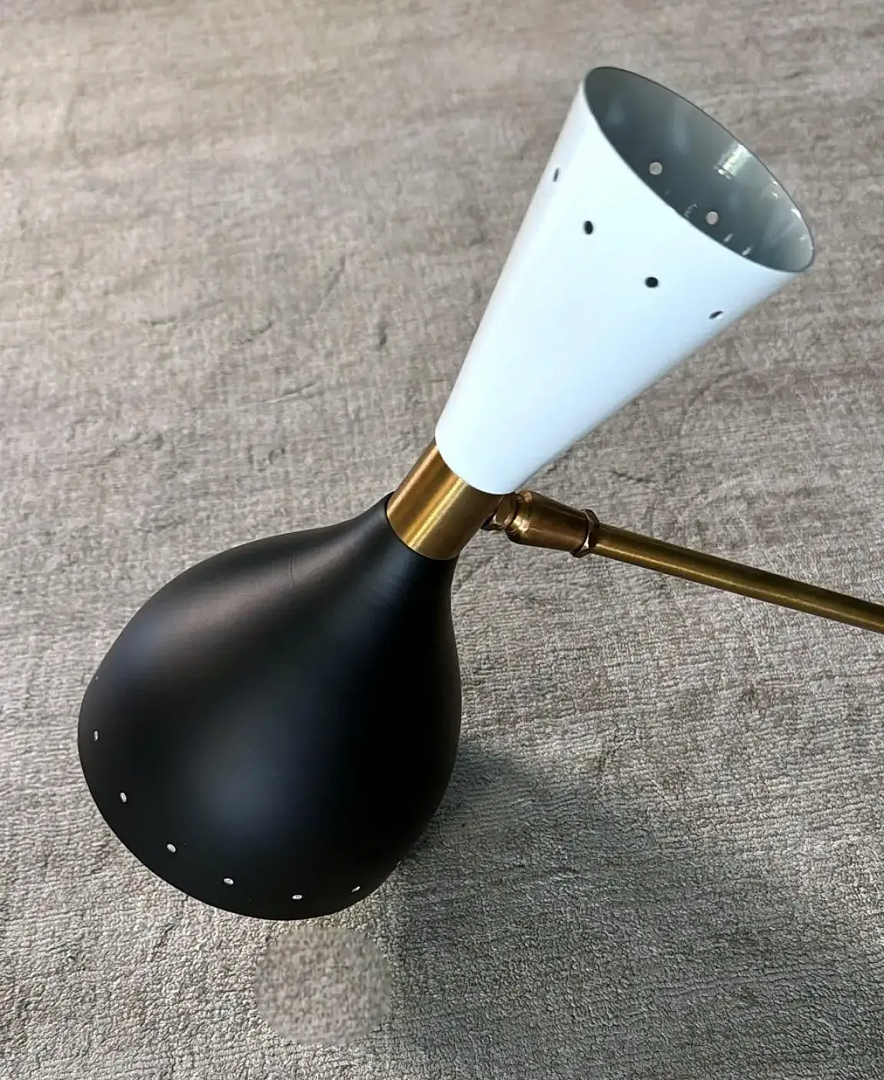 Coppia di applique in ottone e metallo in stile Stilnovo, anni 2000 14