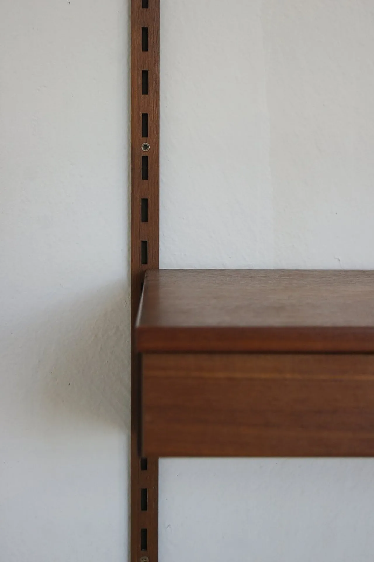 Mensole e scrivania di Kai Kristiansen per FM Mobler, anni '60 12