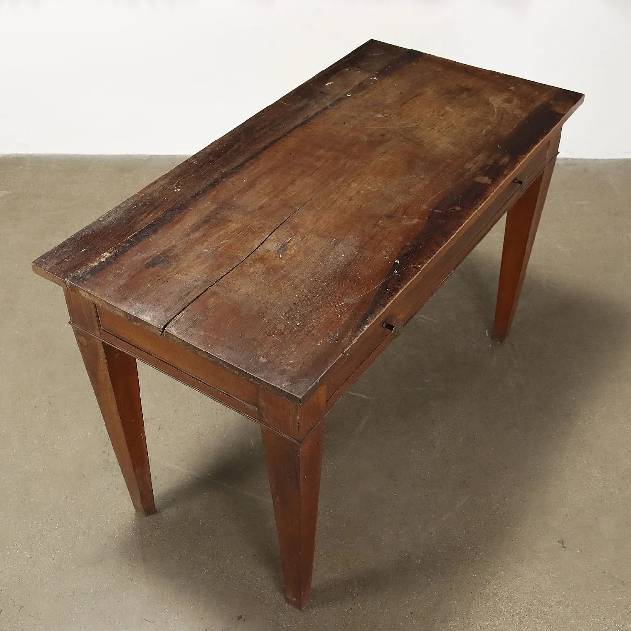 Scrittoio Direttorio in noce con cassetti, '700 7