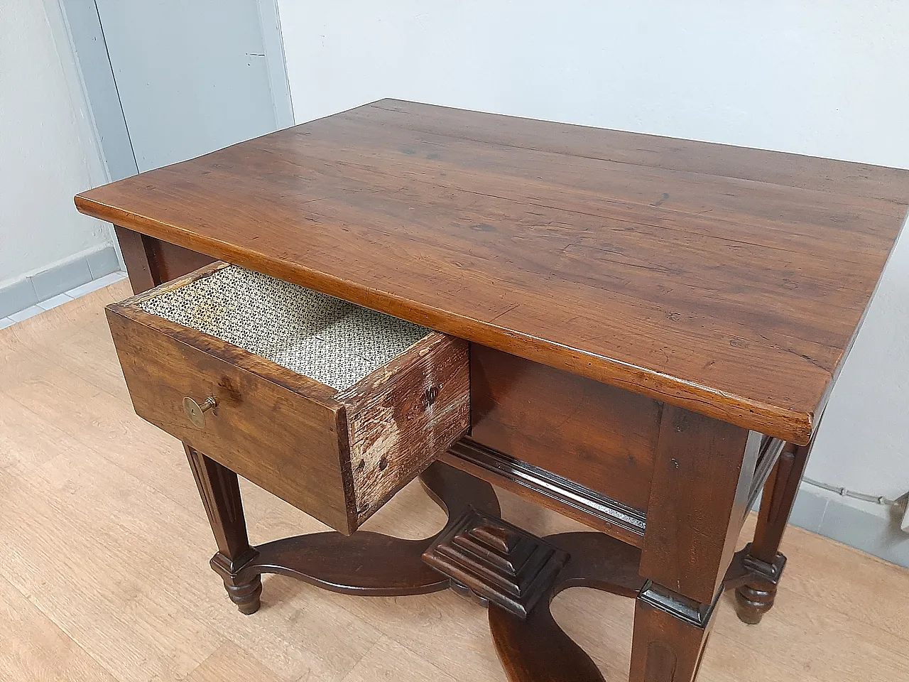 Walnut Desk Table And Cherry Style Louis XVI, era '800 5