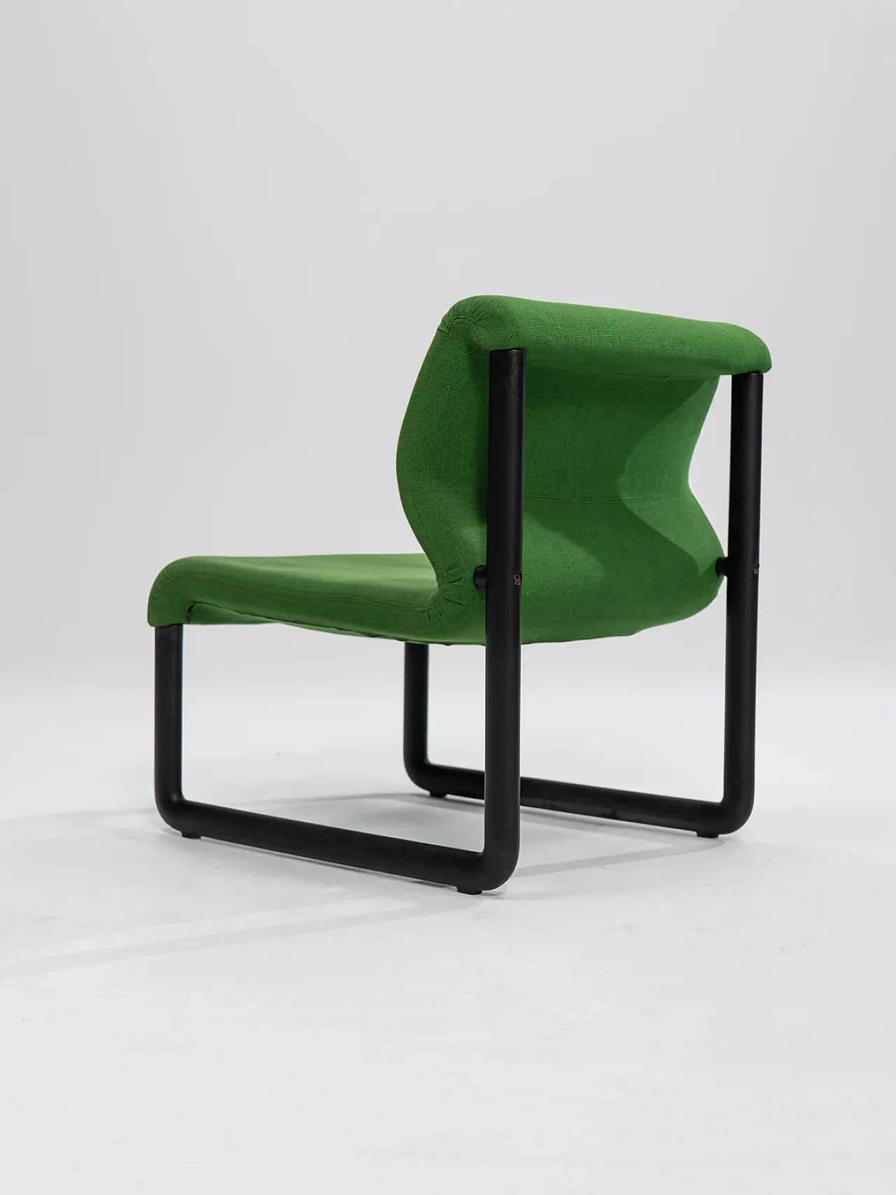 3 Lounge chairs by Tecno, 1980s 4