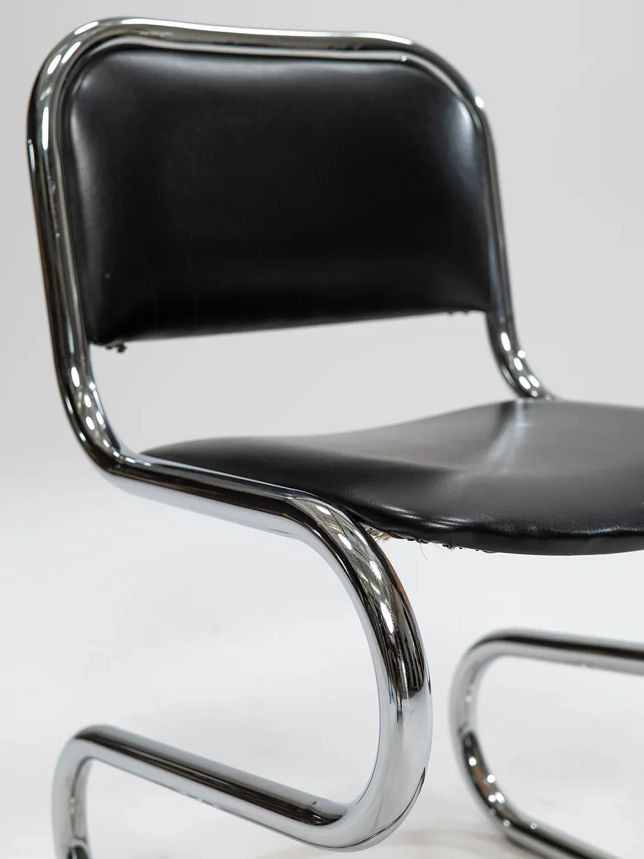 6 Cantilever chrome dining chairs, 1980s 7