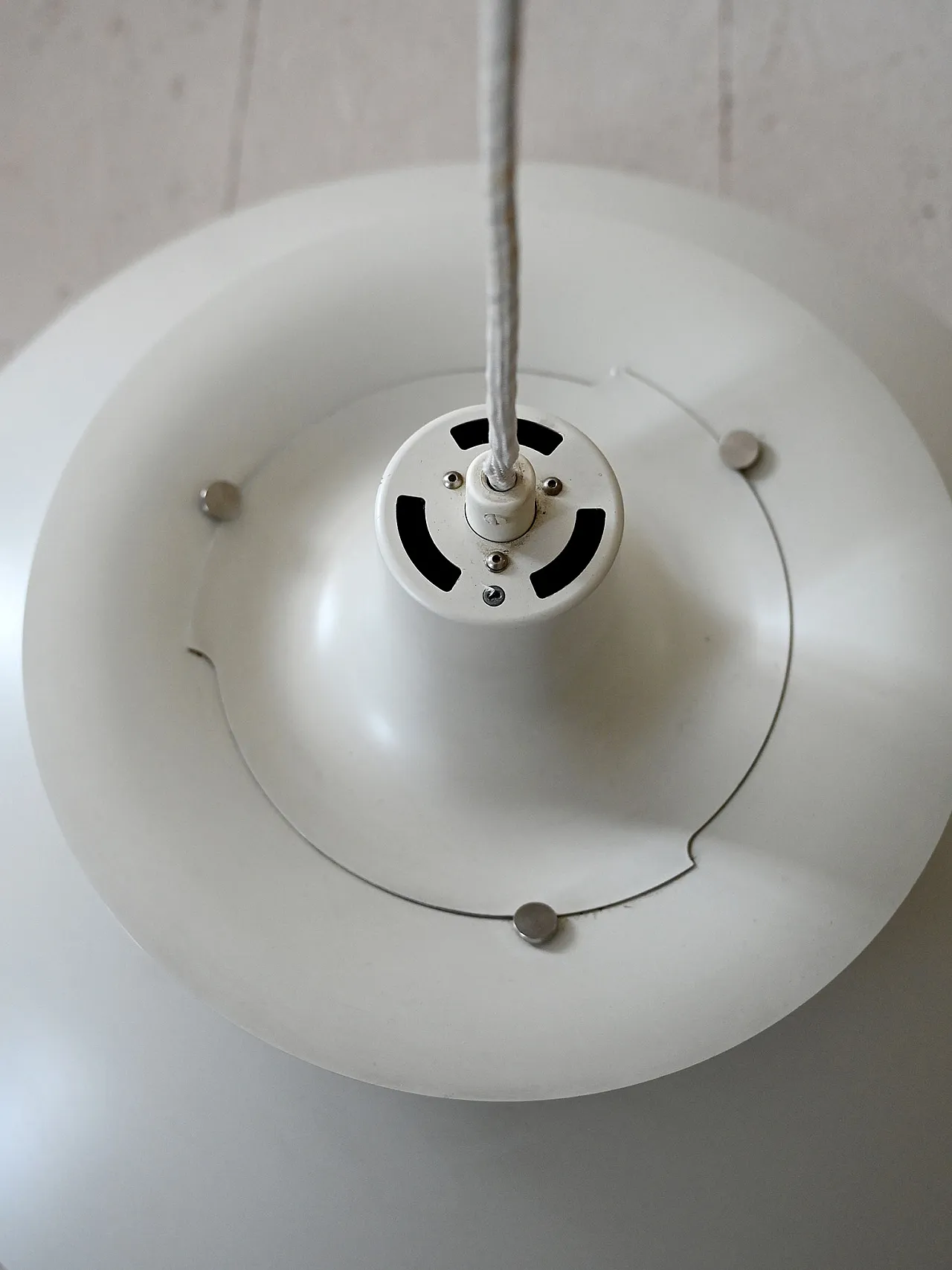 Lampadario PH 5 bianco di Poul Henningsen 3