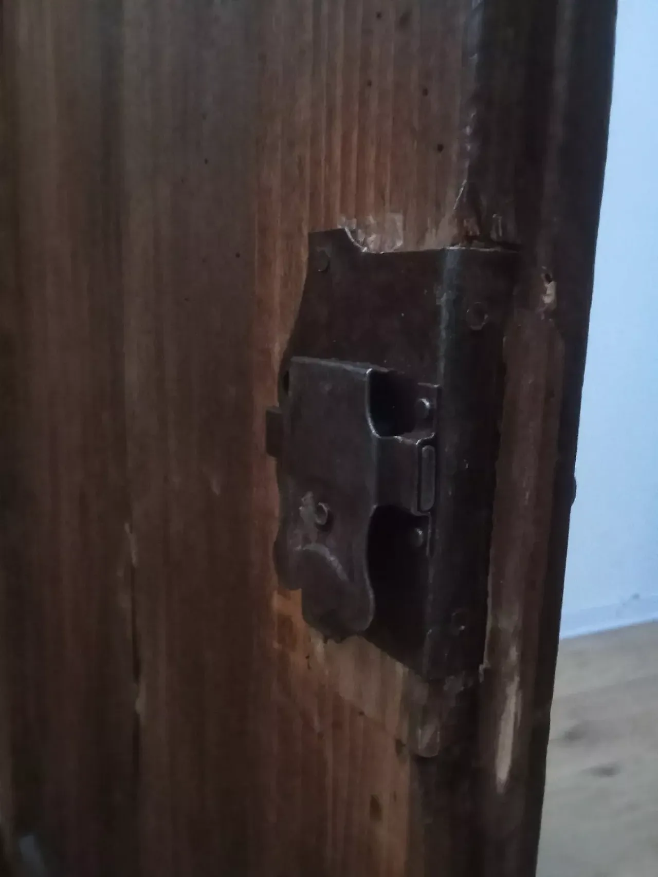 Large poplar sideboard, late '800 14