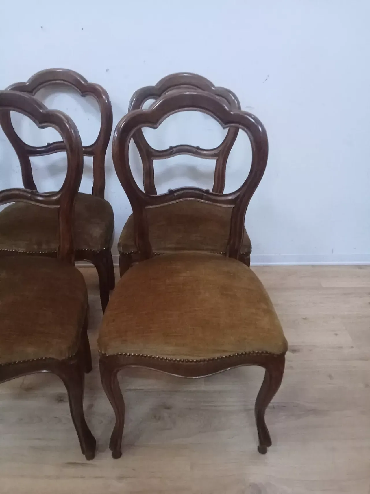 6 Louis Filippo style chairs, mid-20th century 5
