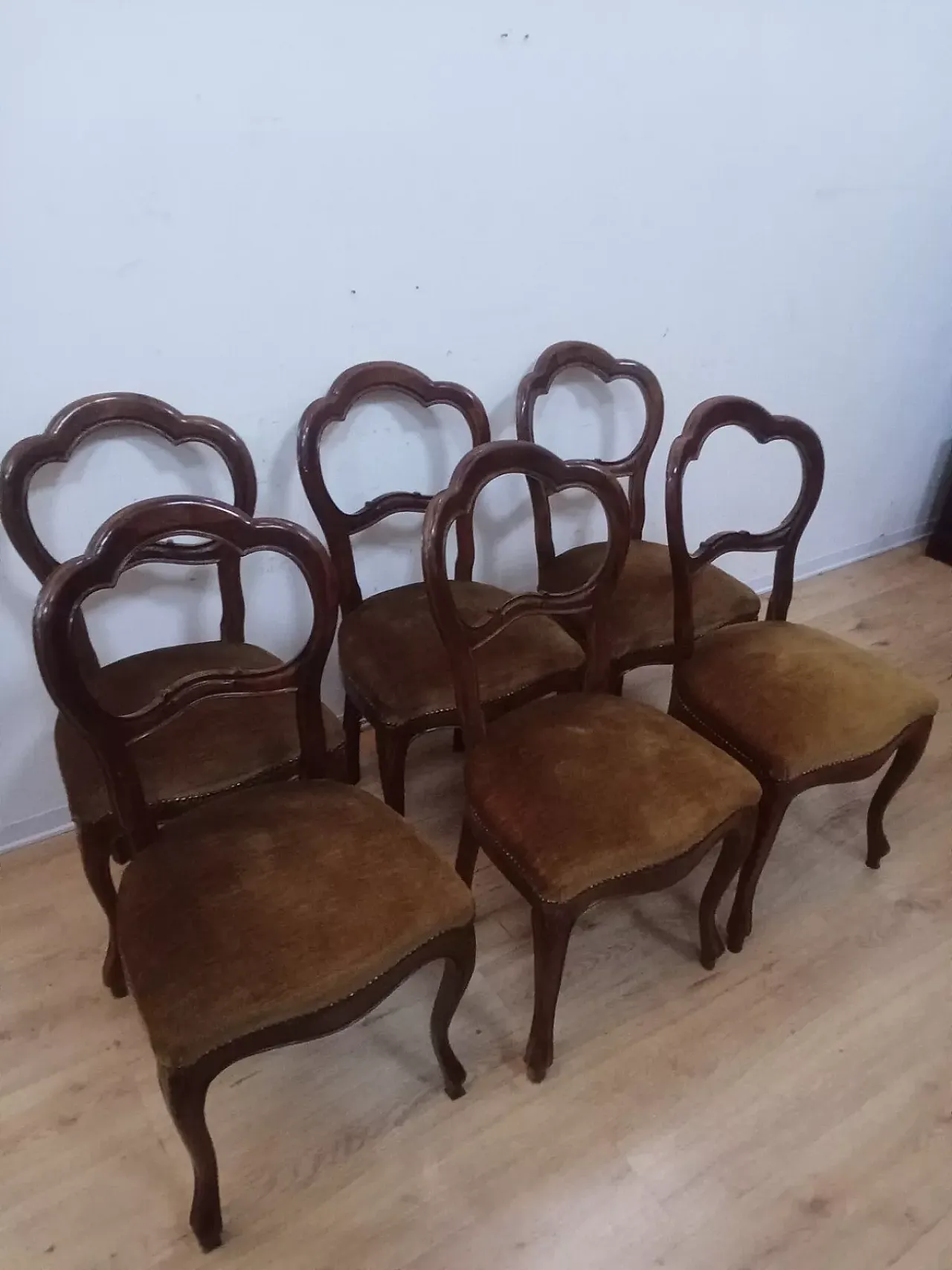 6 Louis Filippo style chairs, mid-20th century 9