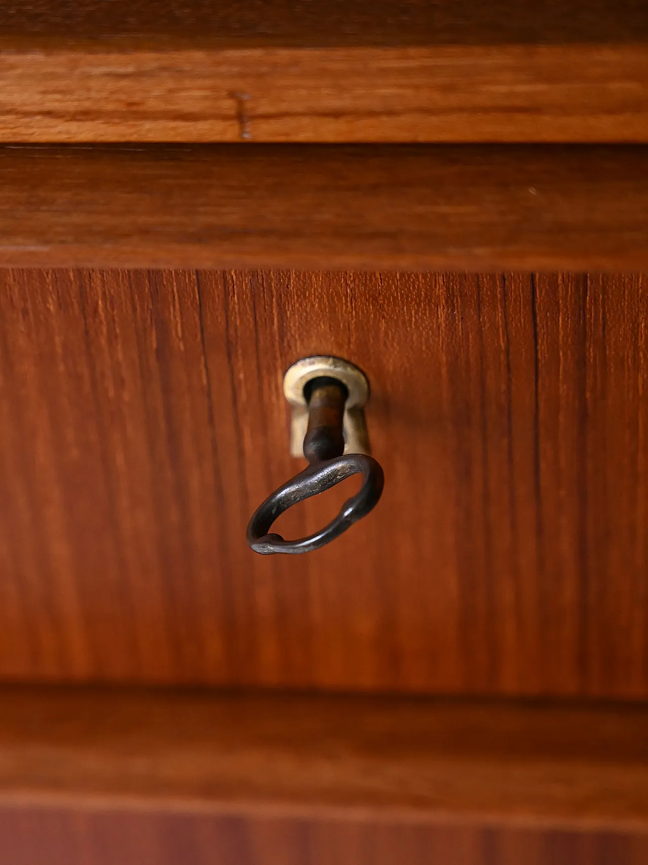 Scandinavian chest of drawers at 6 drawers, 60s 9
