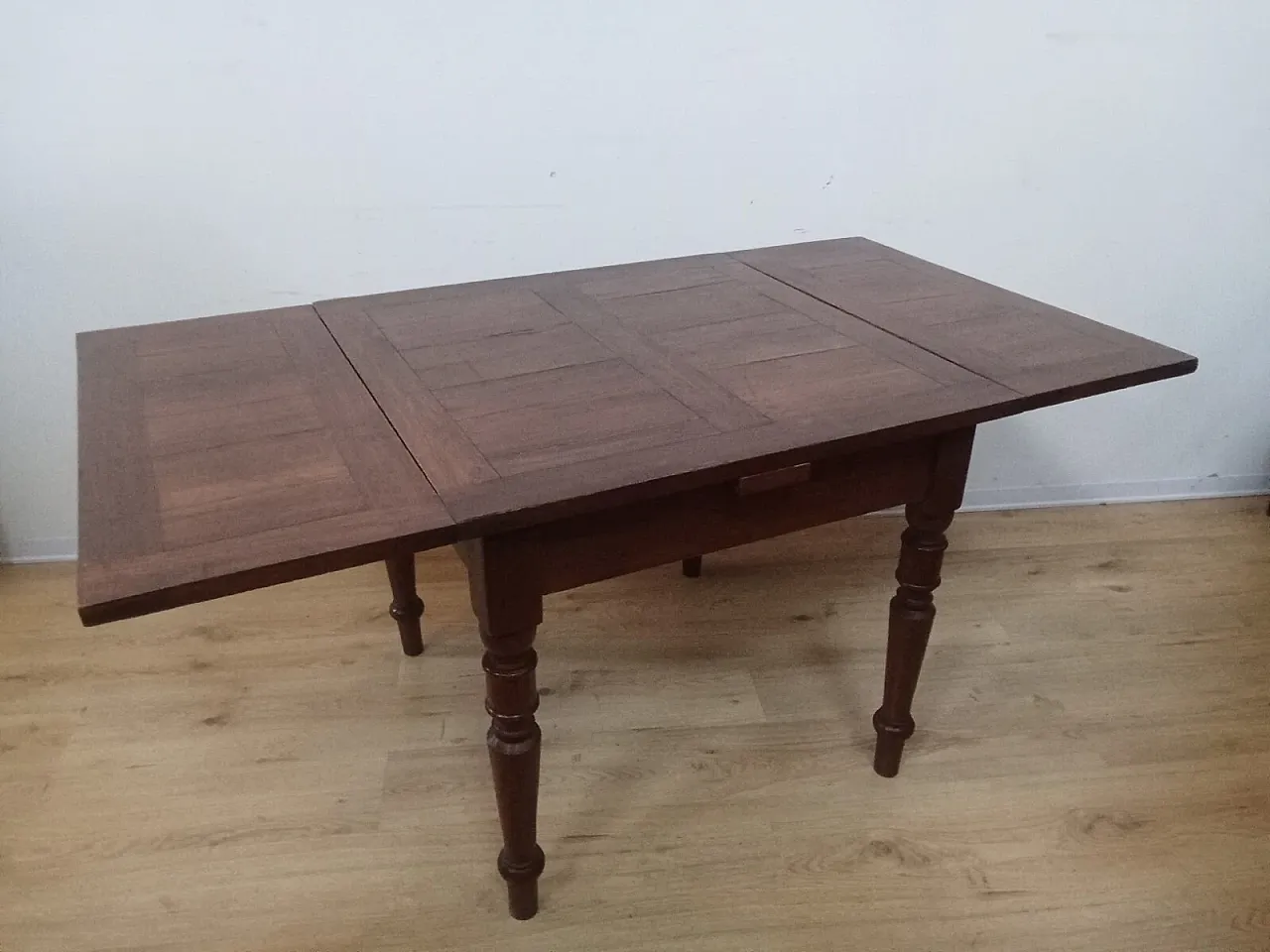 Tavolo allungabile in legno massello, inizi '900 13