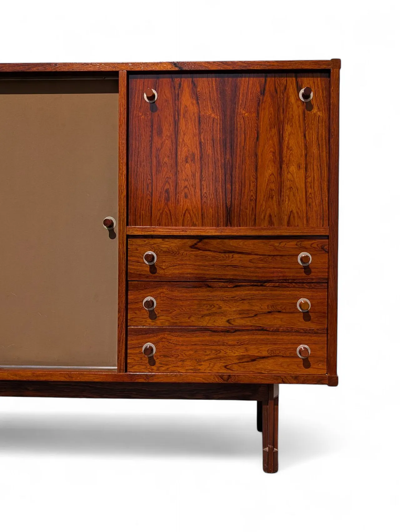 Mobile bar creato da G. Coslin per 3V Arredamenti, Italia anni 60 4