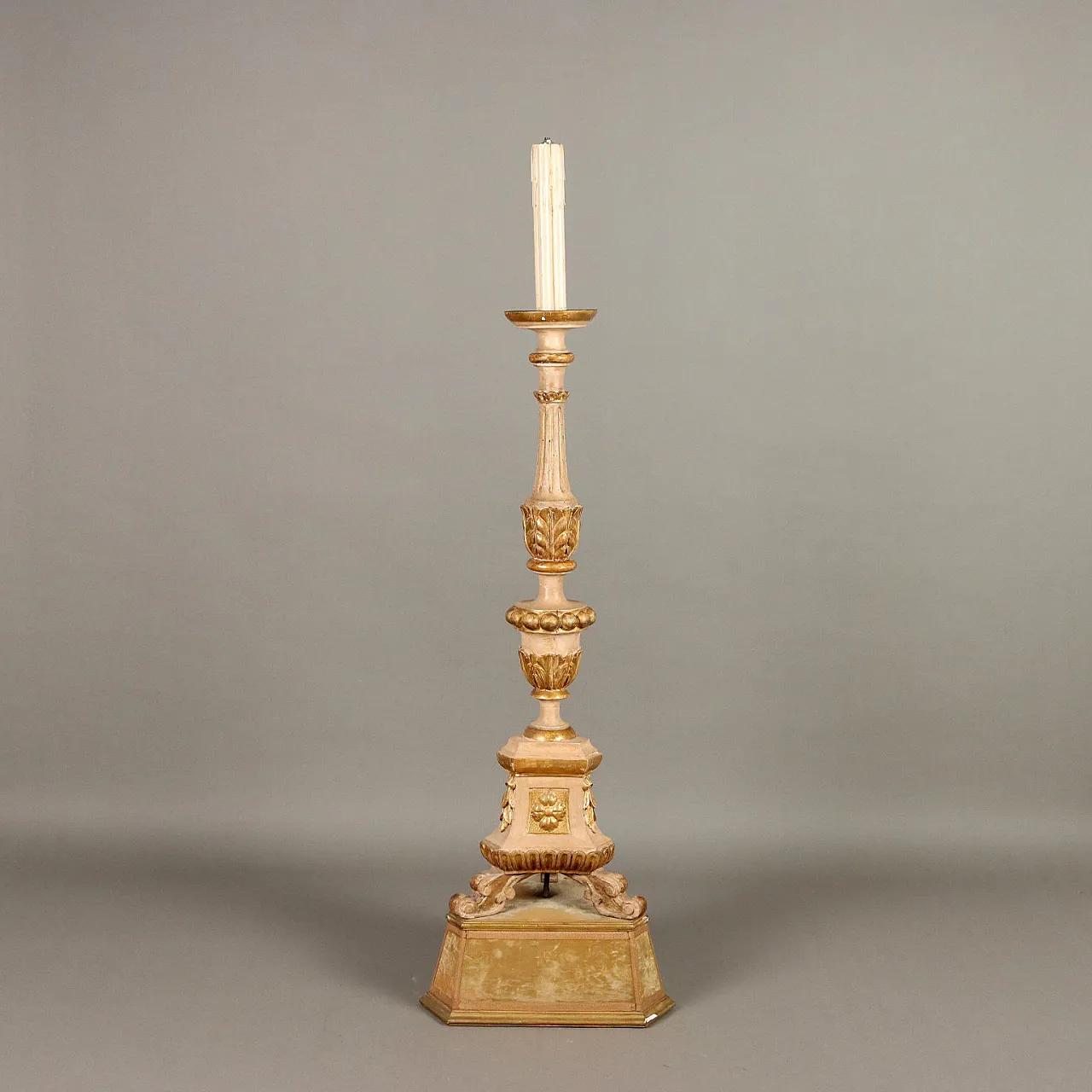 Carved Candelabra in gilded wood, 19th century 1
