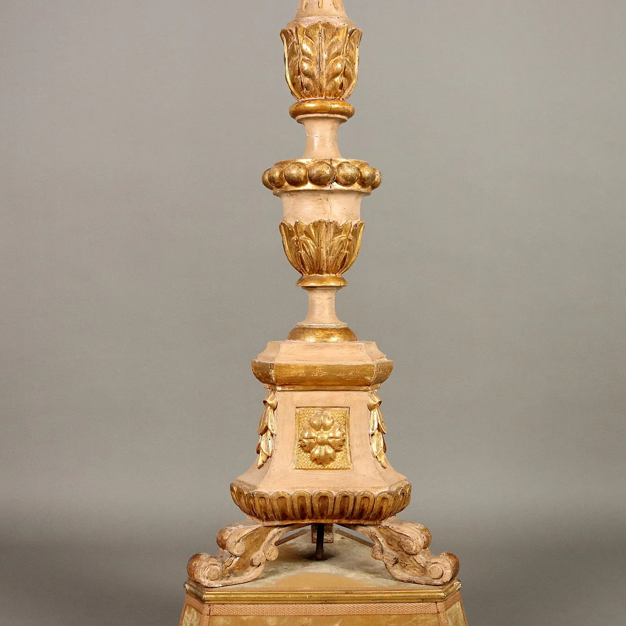 Carved Candelabra in gilded wood, 19th century 5
