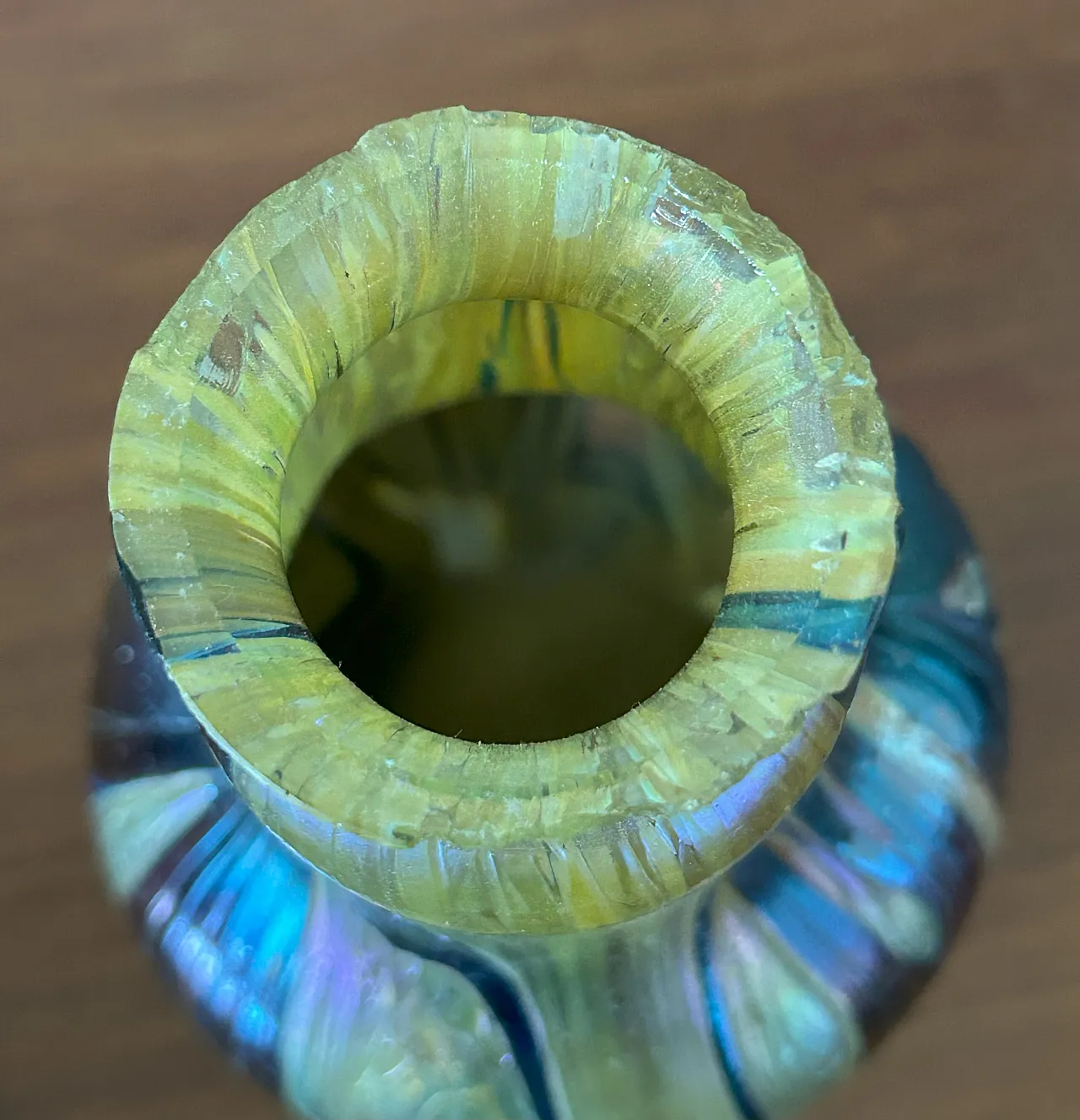 Vaso in vetro iridescente Art Nouveau, anni '20 20