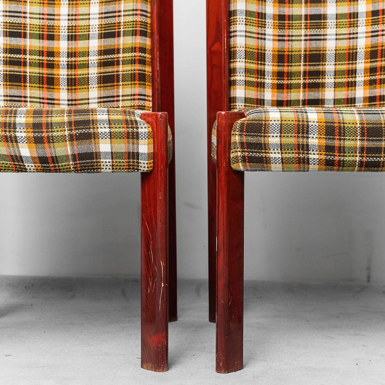 Set 4 wooden and fabric chairs, 70s 7