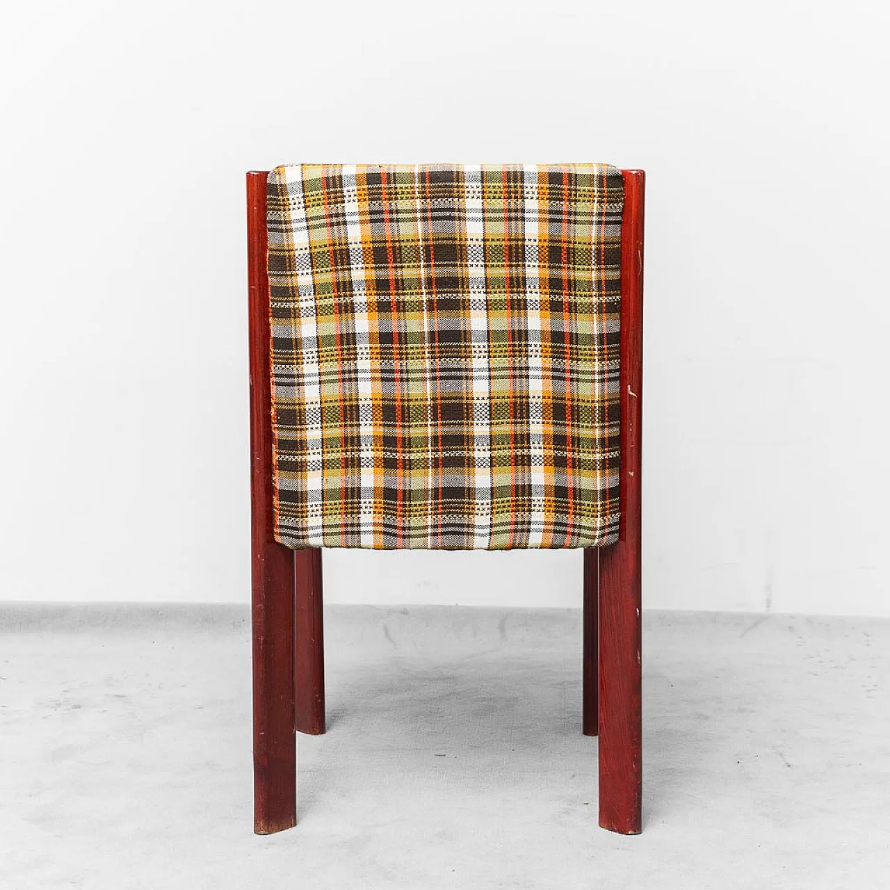 Set 4 wooden and fabric chairs, 70s 10