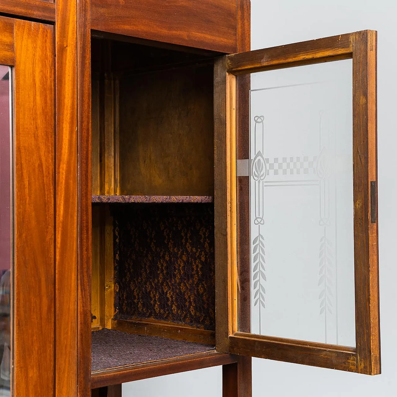 Cabinet cabinet with belief and mirror, 40s 2