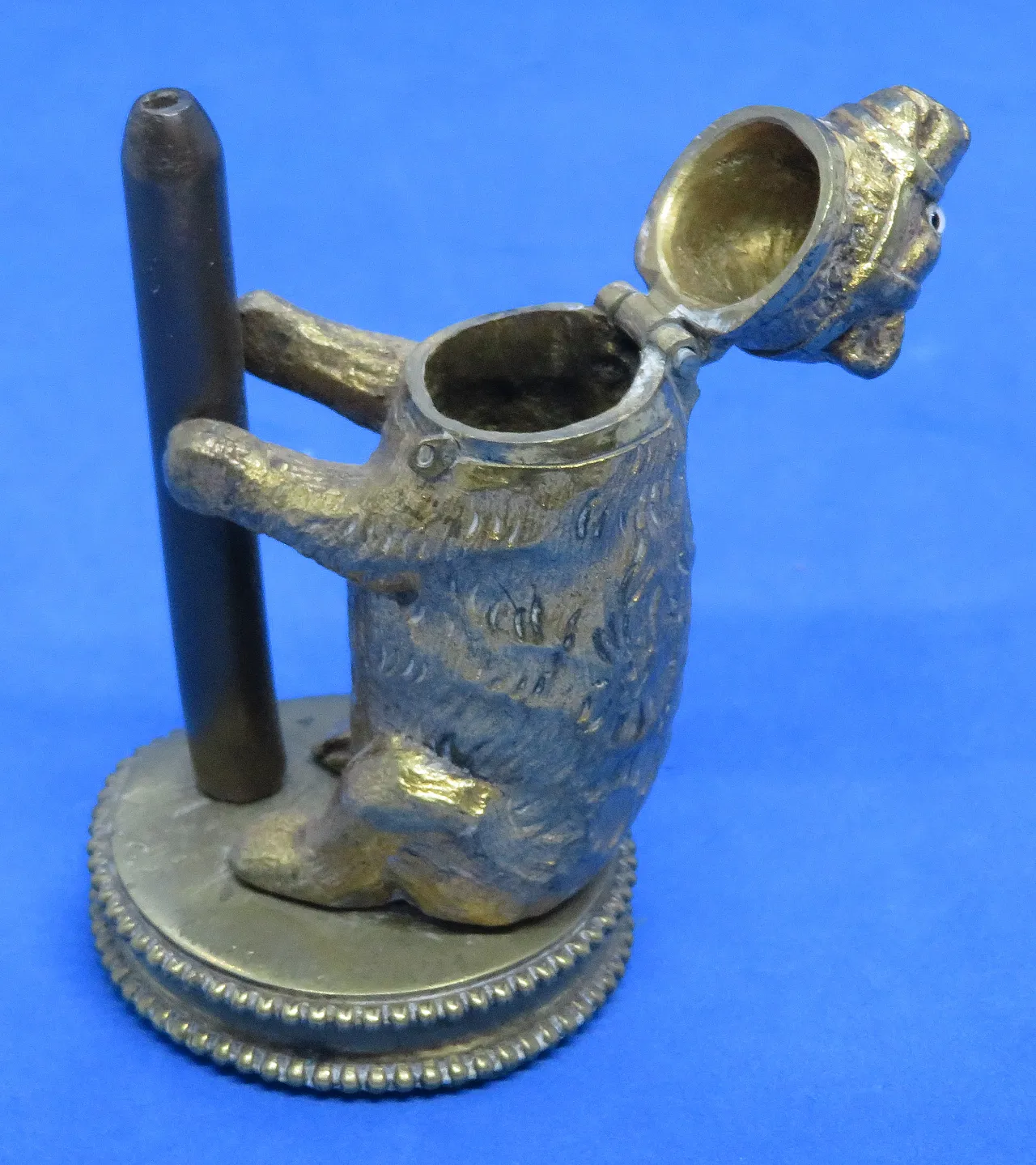 Gilded metal match bear, 19th century 9