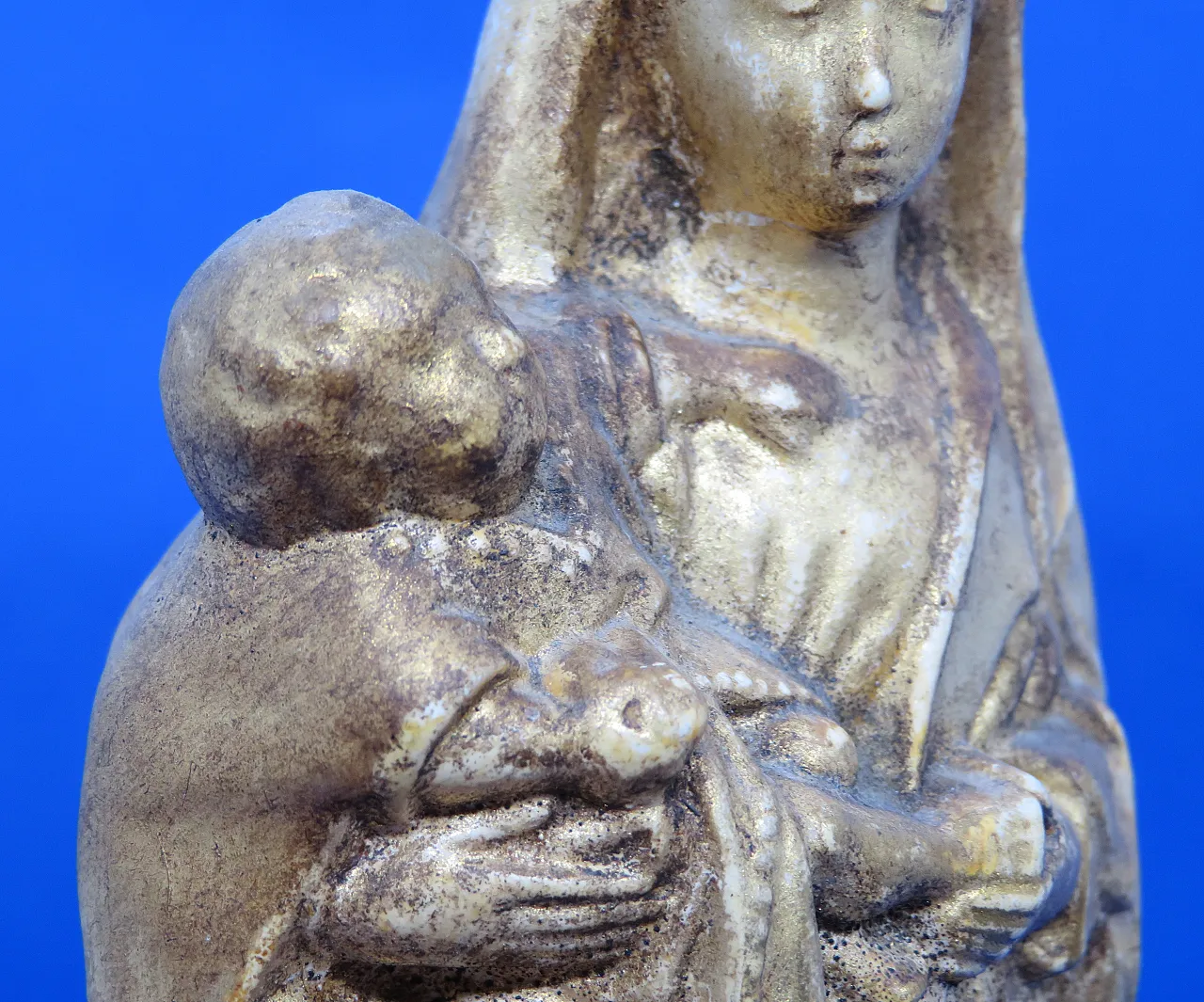 Madonna and Child, gilded ceramic statuette, 19th century 7