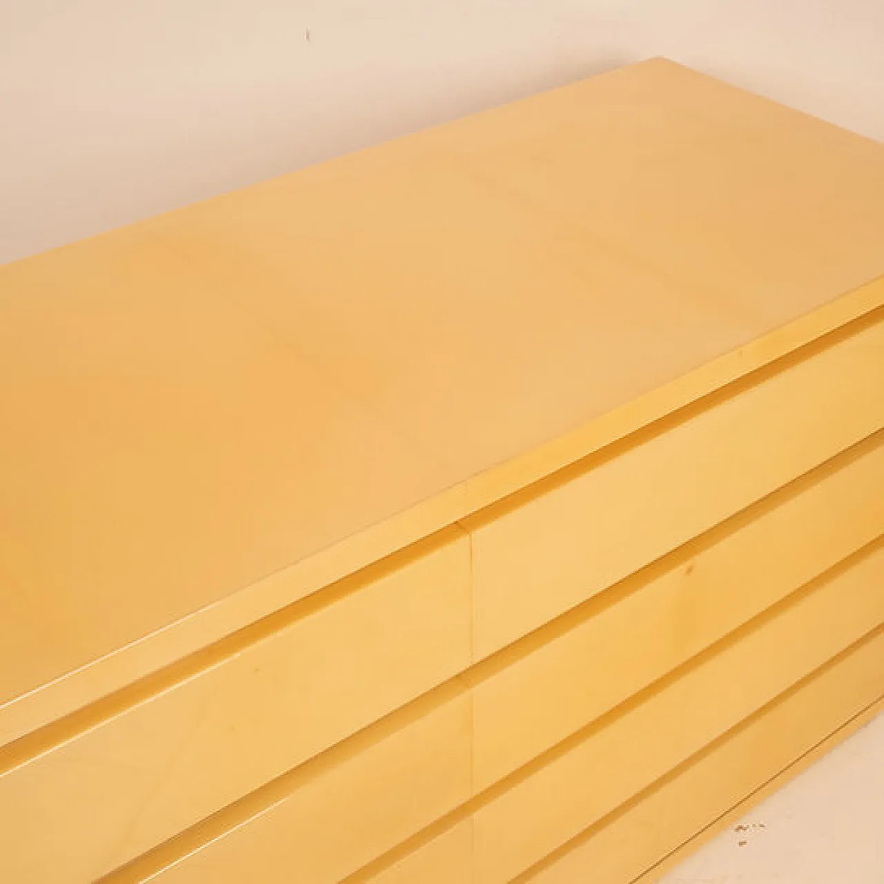 Cassettiera in pergamena di Aldo Tura per Tura Milano, anni '60 11