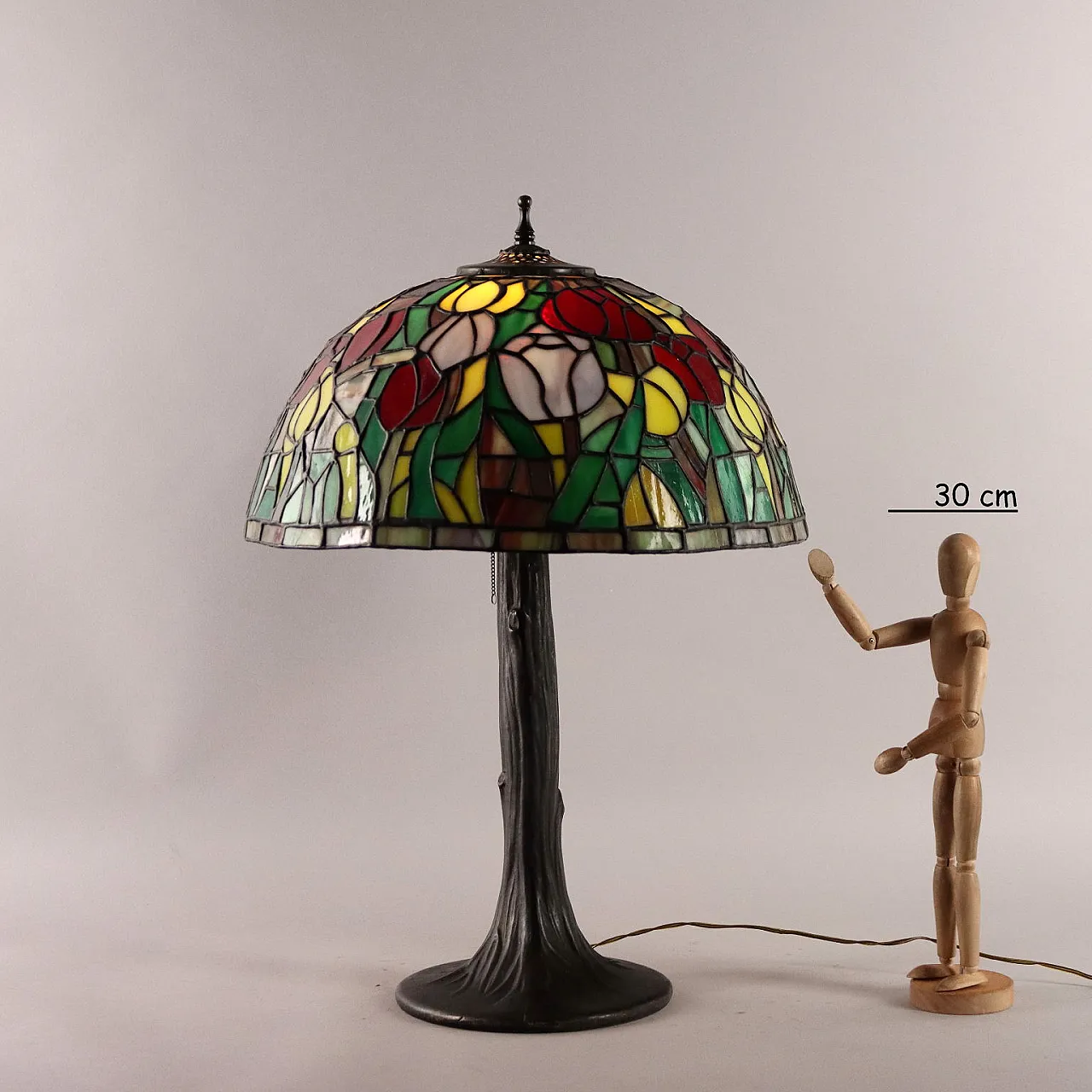 Tiffany style table lamp bronze and glass, 20th century 2