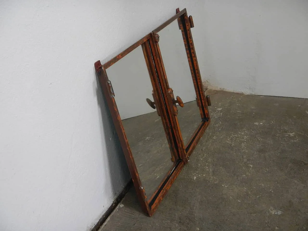 Specchio su finestra  1950 3