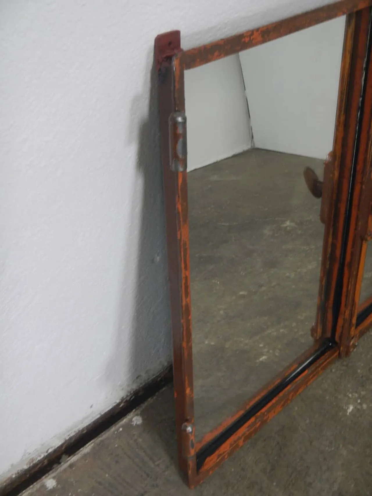 Specchio su finestra  1950 5