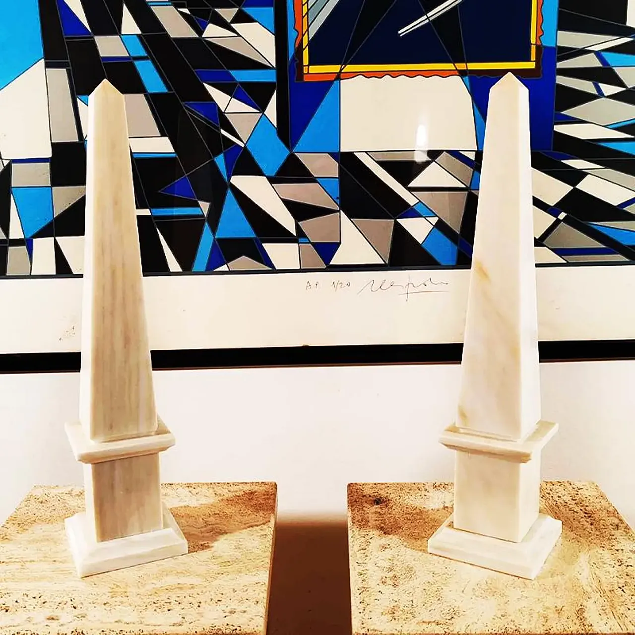 Coppia di grandi obelischi in marmo di Carrara, anni '70 2