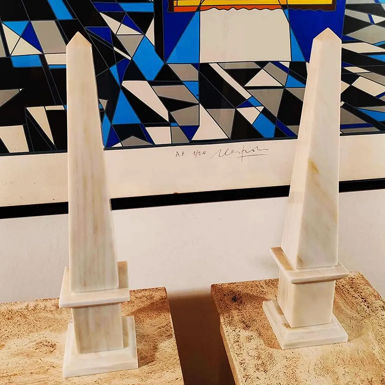 Coppia di grandi obelischi in marmo di Carrara, anni '70 3