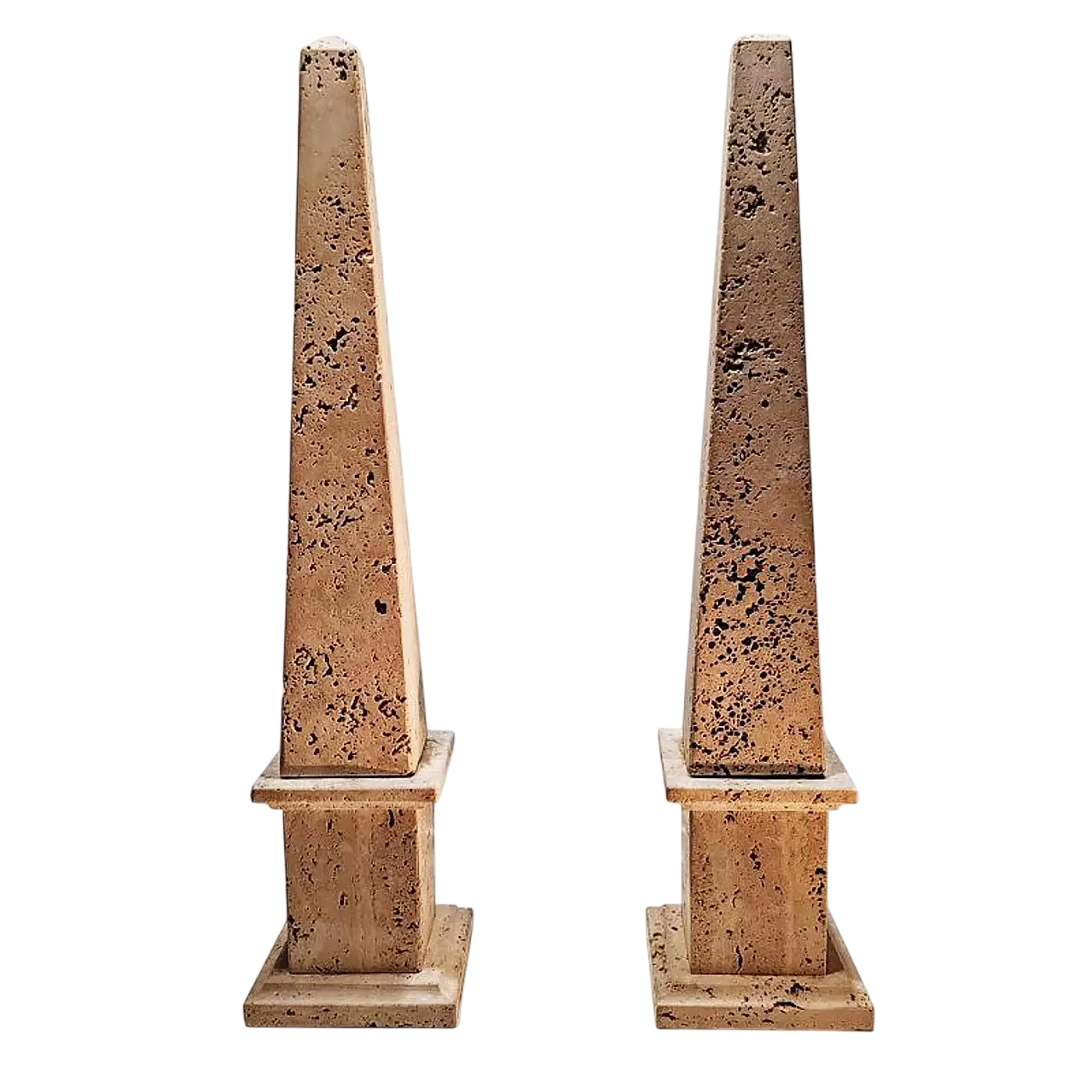 Coppia di grandi obelischi in travertino, anni '60 9