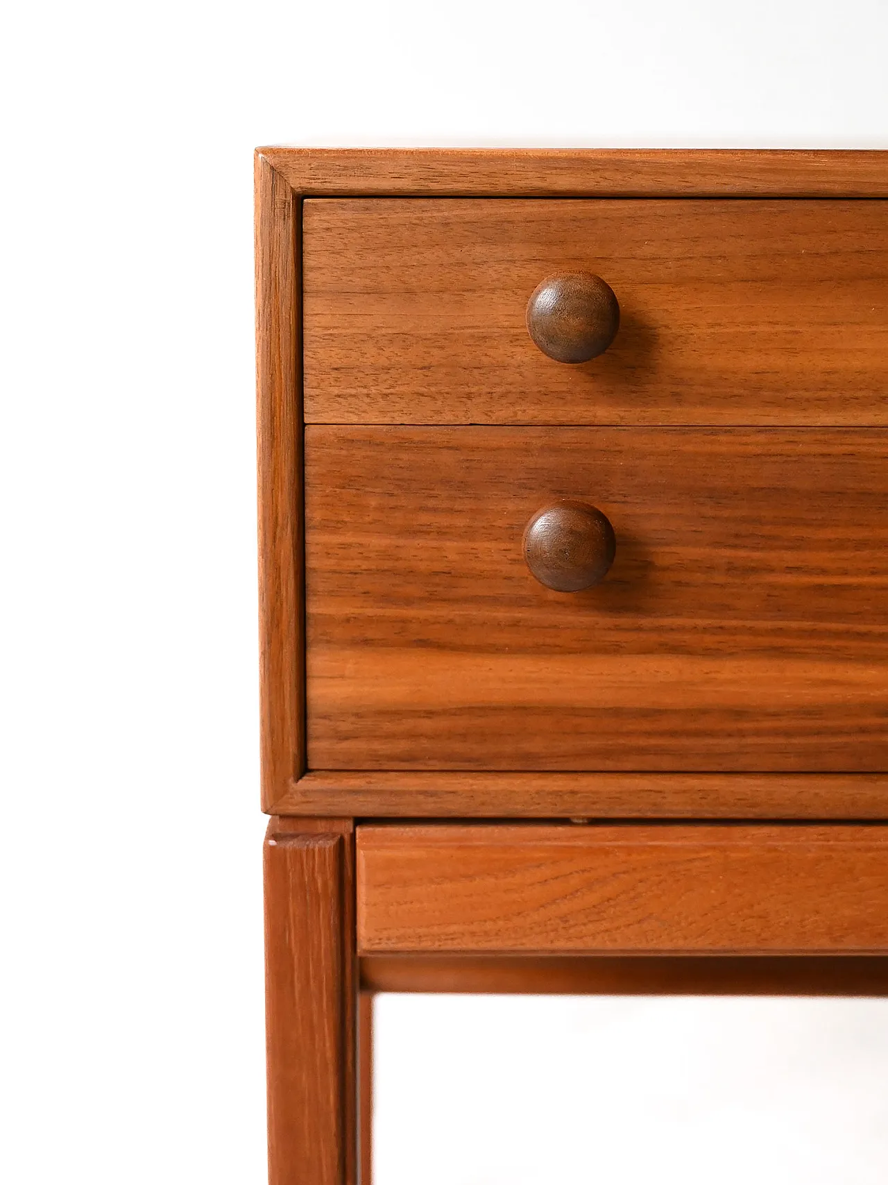 Scandinavo Tibro table 6