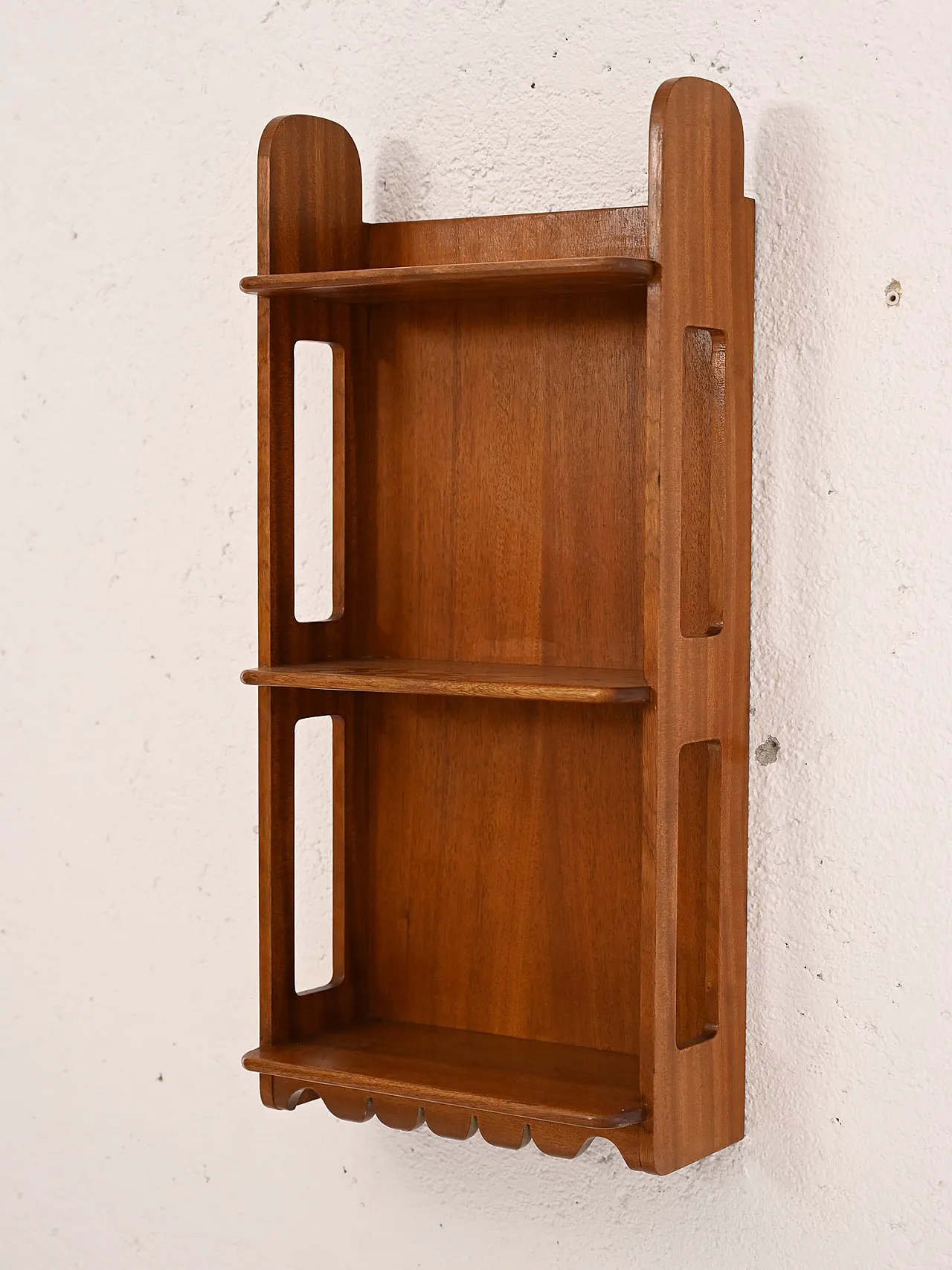 Josef Frank's wall bookcase 3