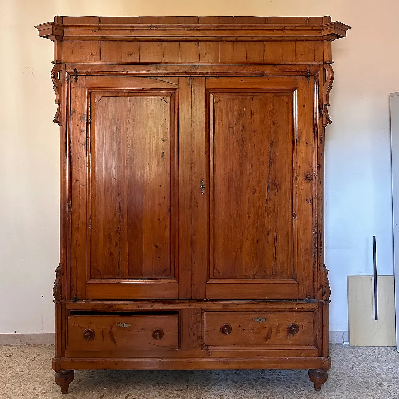 Armadio in cipresso, '800 1