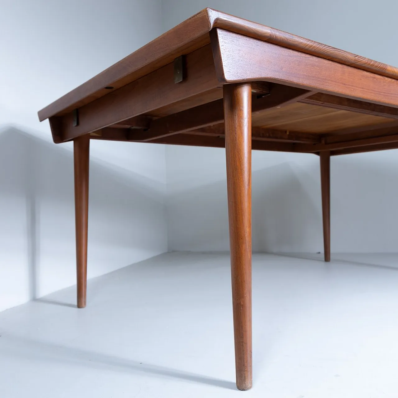 Tavolo da pranzo allungabile in legno attribuito a Finn Juhl, 1950 6