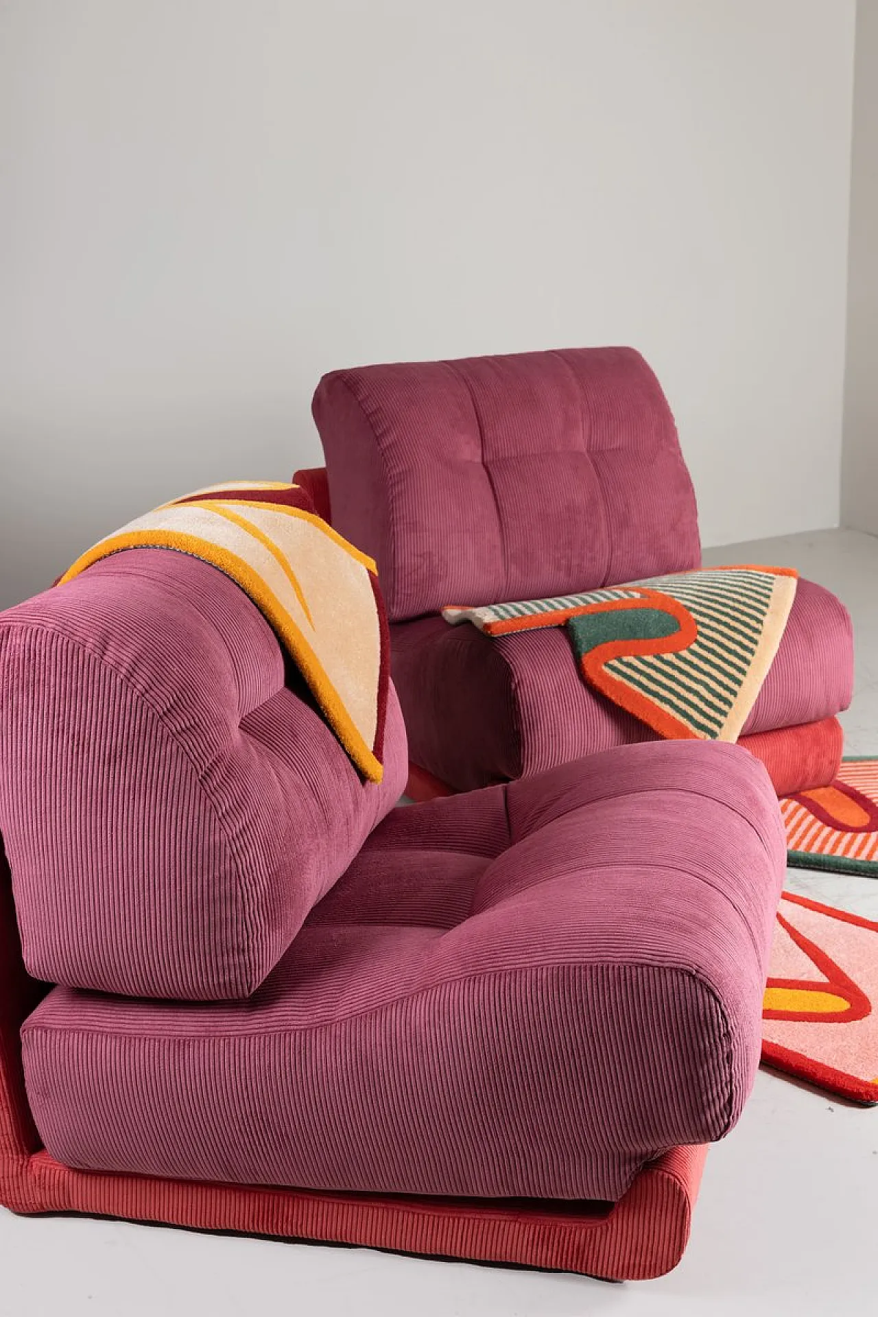 Pair of L2C Lounge Chairs by Guido Faleschini for Mariani, 1970s 5