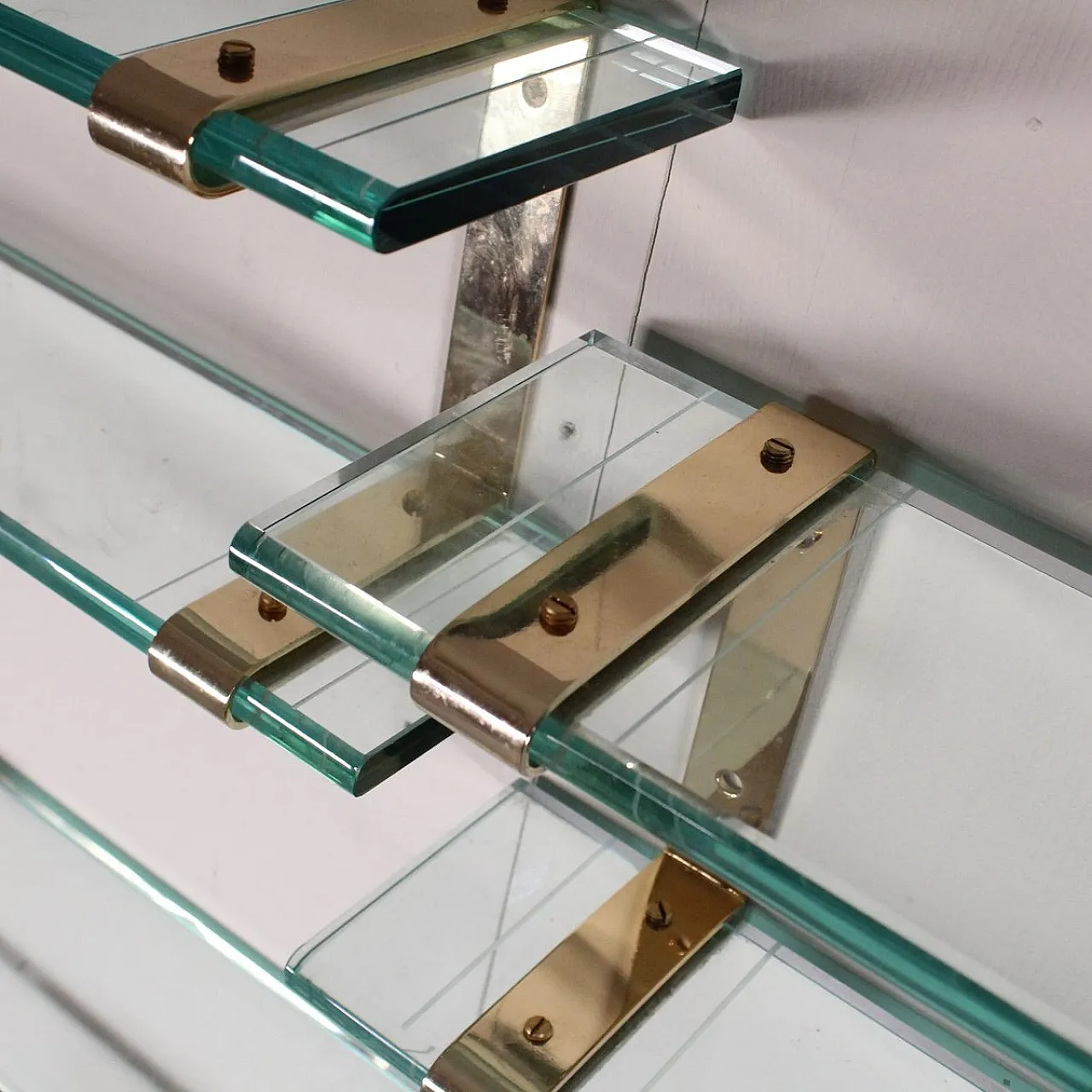 6 Glass and Brass Bathroom Set in the style of Fontana Arte, 70s 2