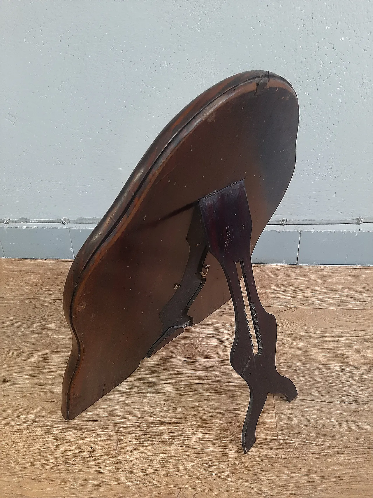 Specchiera mossa in legno laccato, anni '60 7