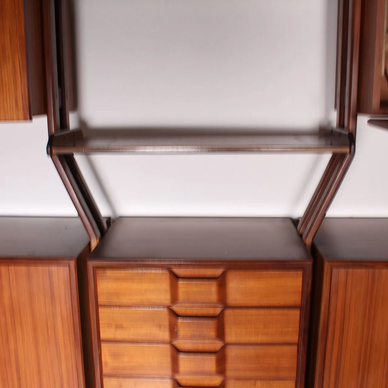 Libreria a terra in legno, Italia, anni '60 4