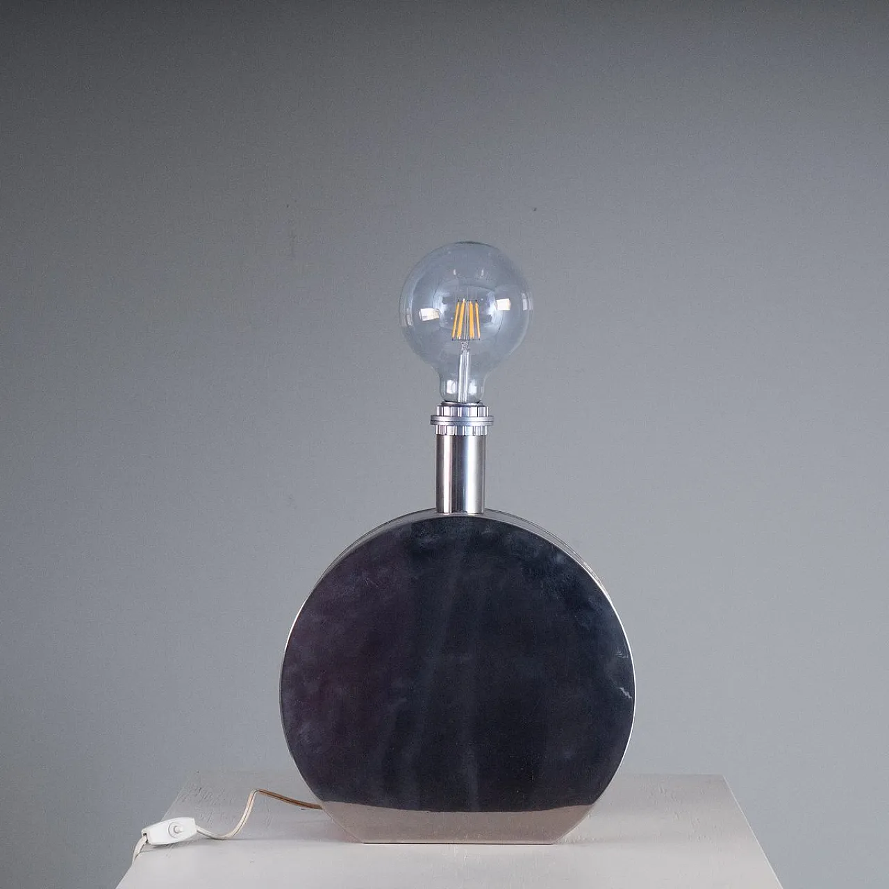 Pair of steel table lamps, 1970 2