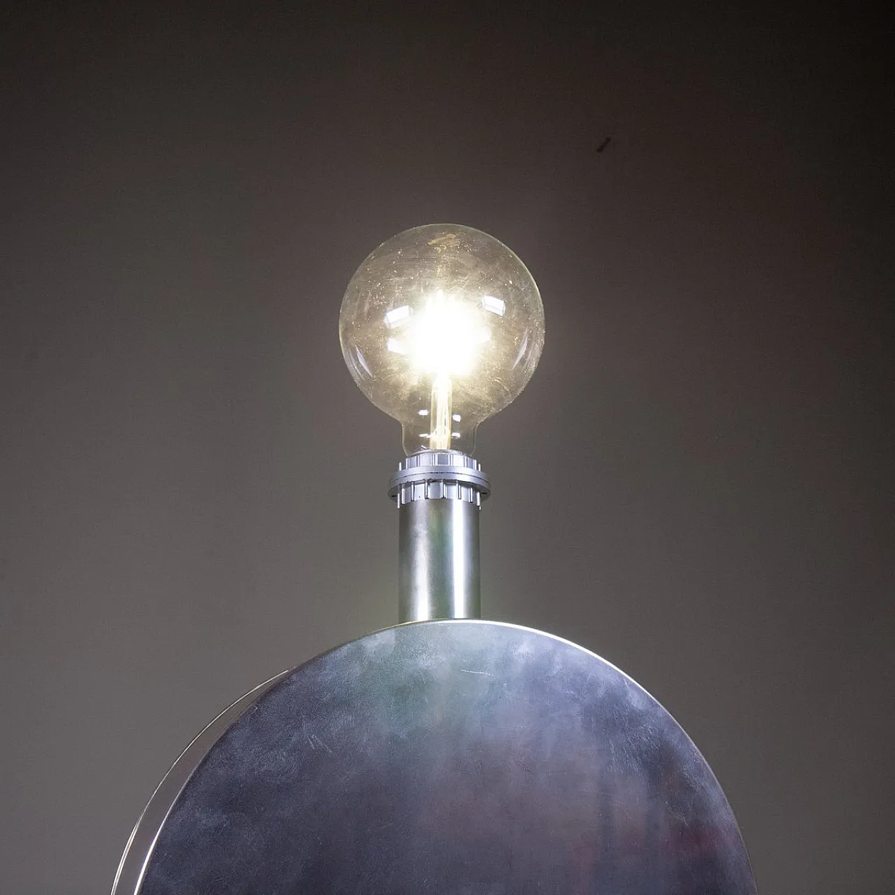 Pair of steel table lamps, 1970 6
