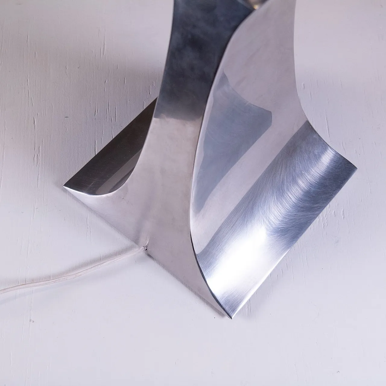 Pair of steel table lamps, 1970 11