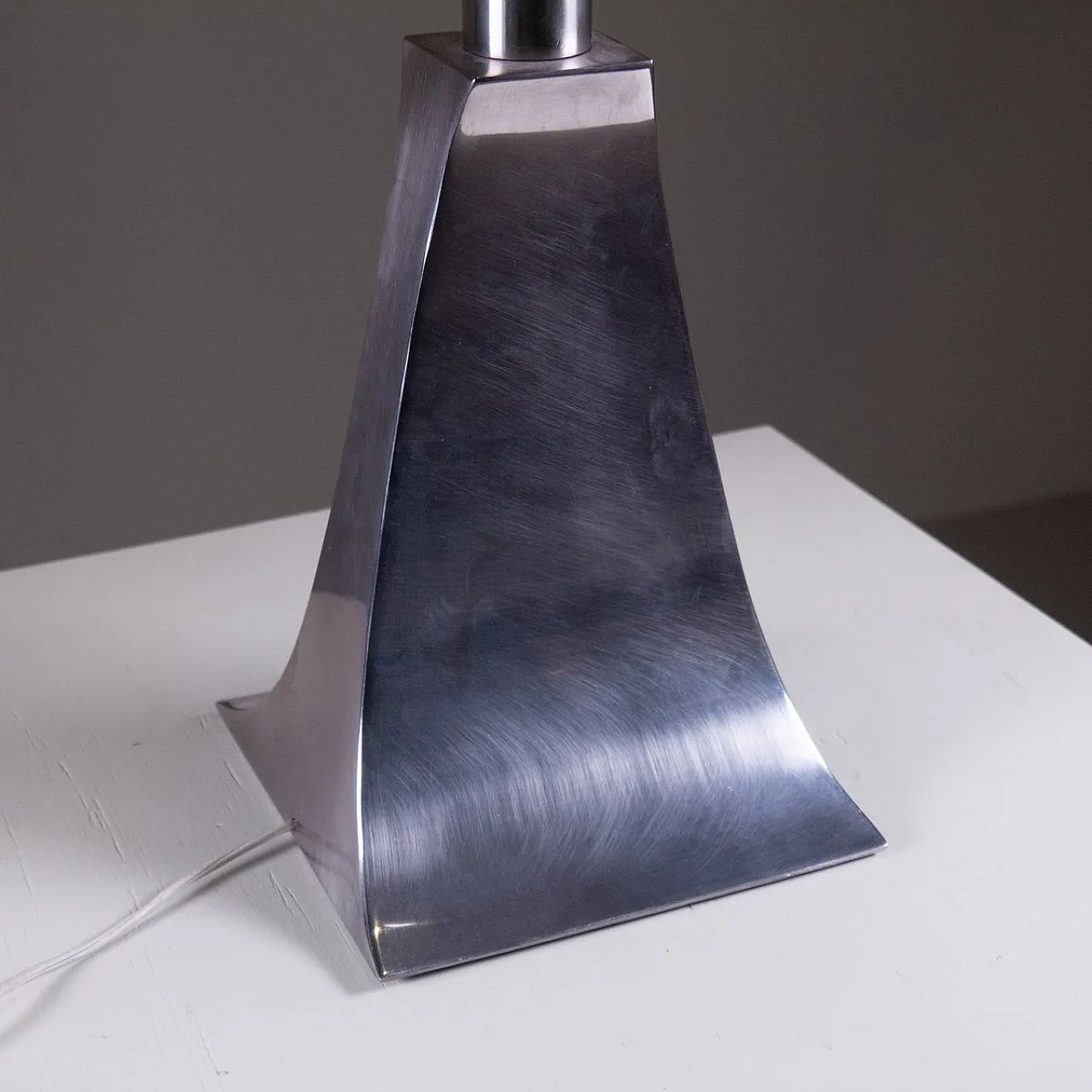 Pair of steel table lamps, 1970 15