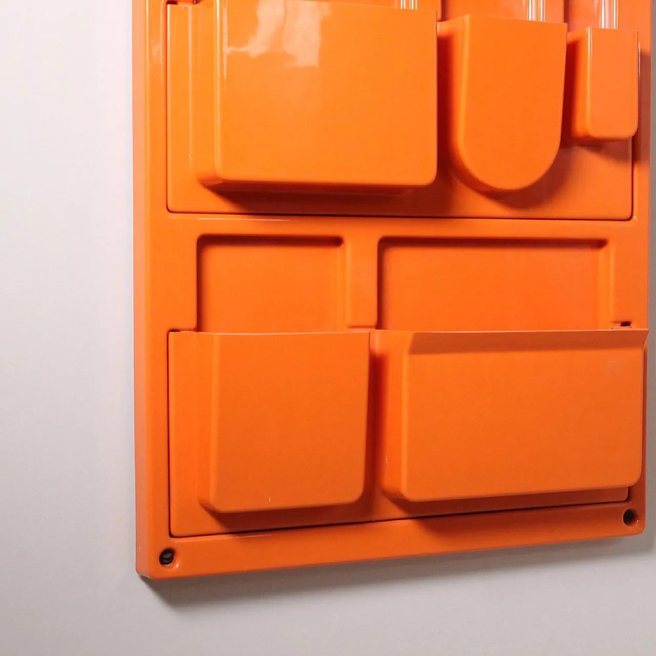 Organizer da parete in plastica arancione, anni '70 4