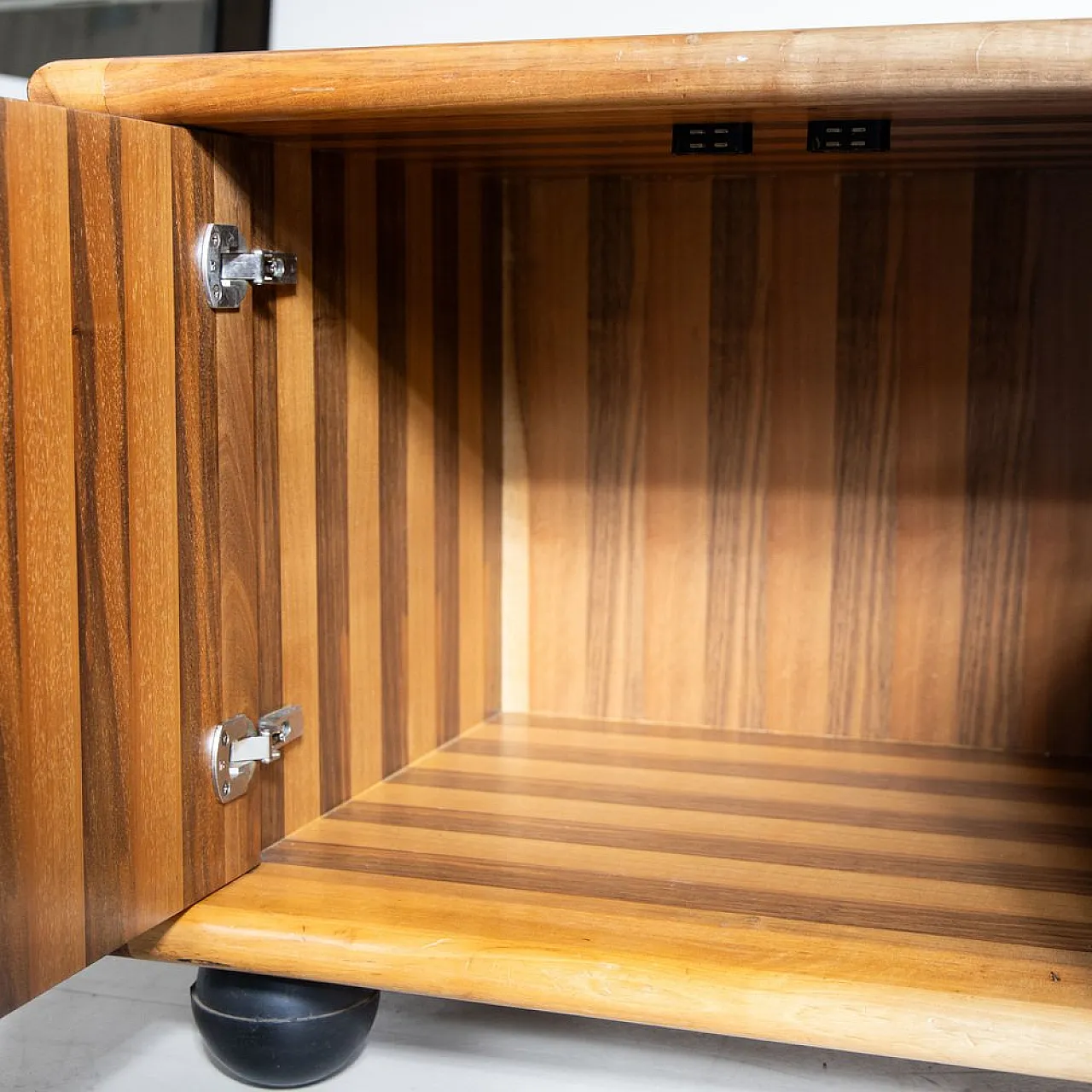 Credenza bassa in legno, Italia, anni '70 3