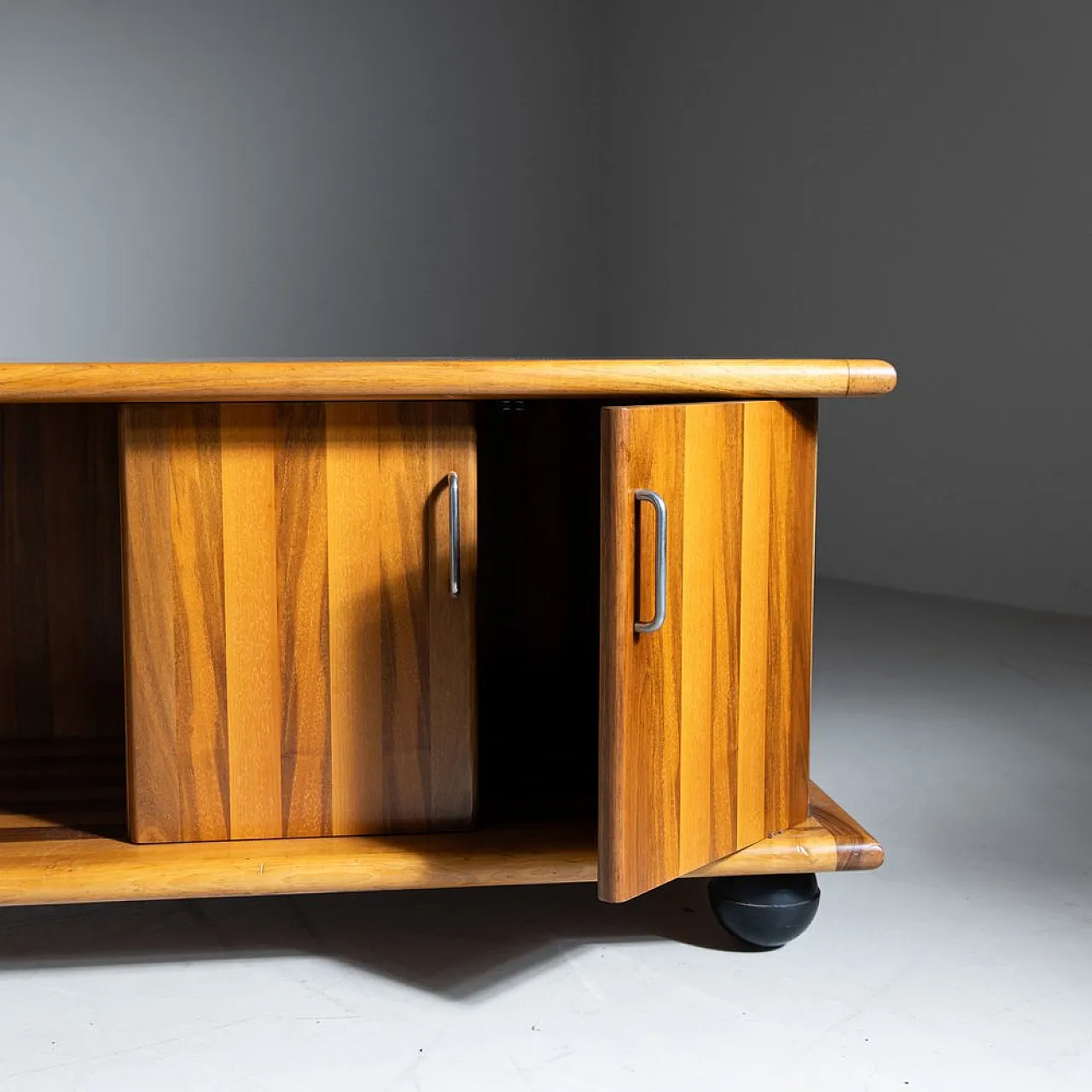 Credenza bassa in legno, Italia, anni '70 4
