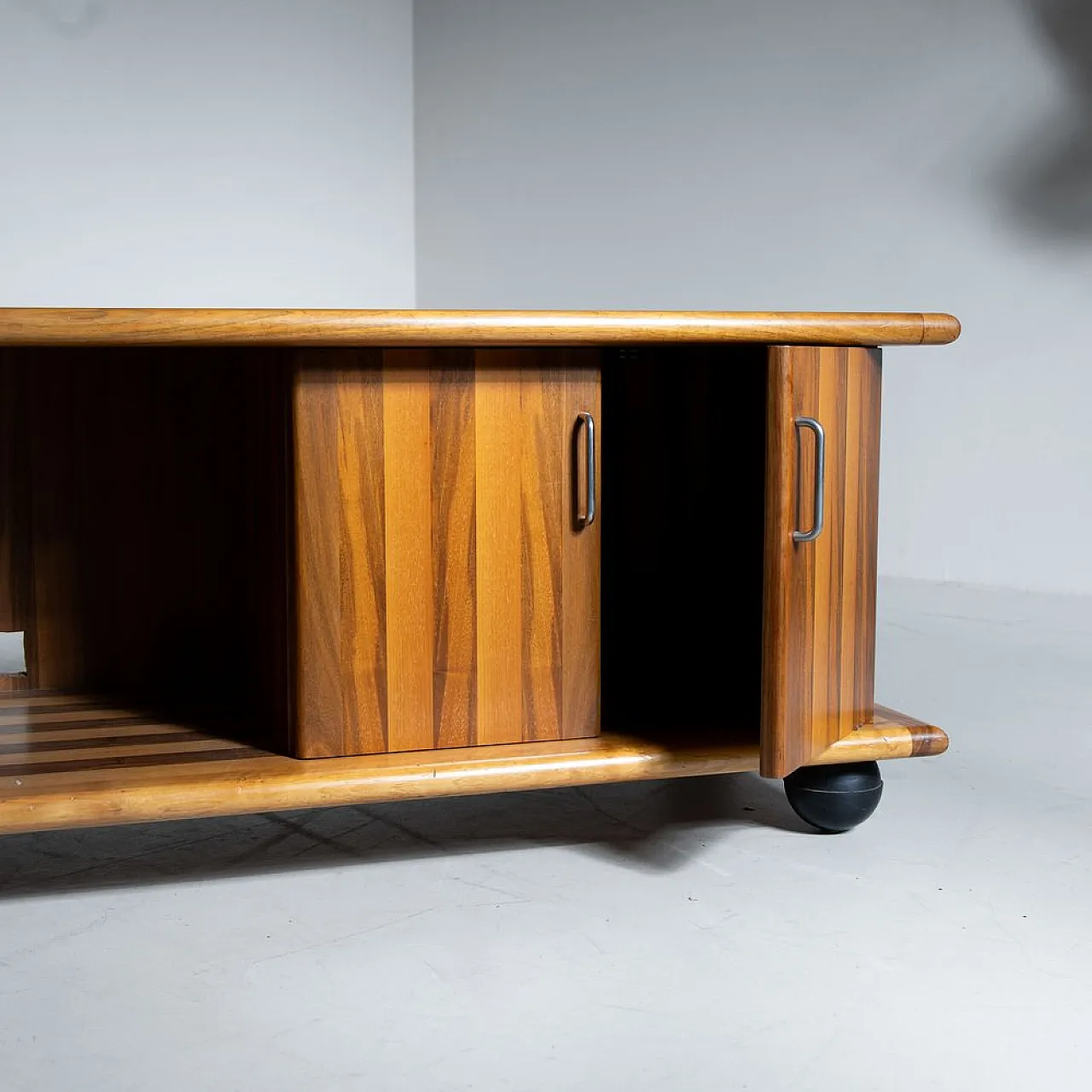 Credenza bassa in legno, Italia, anni '70 6
