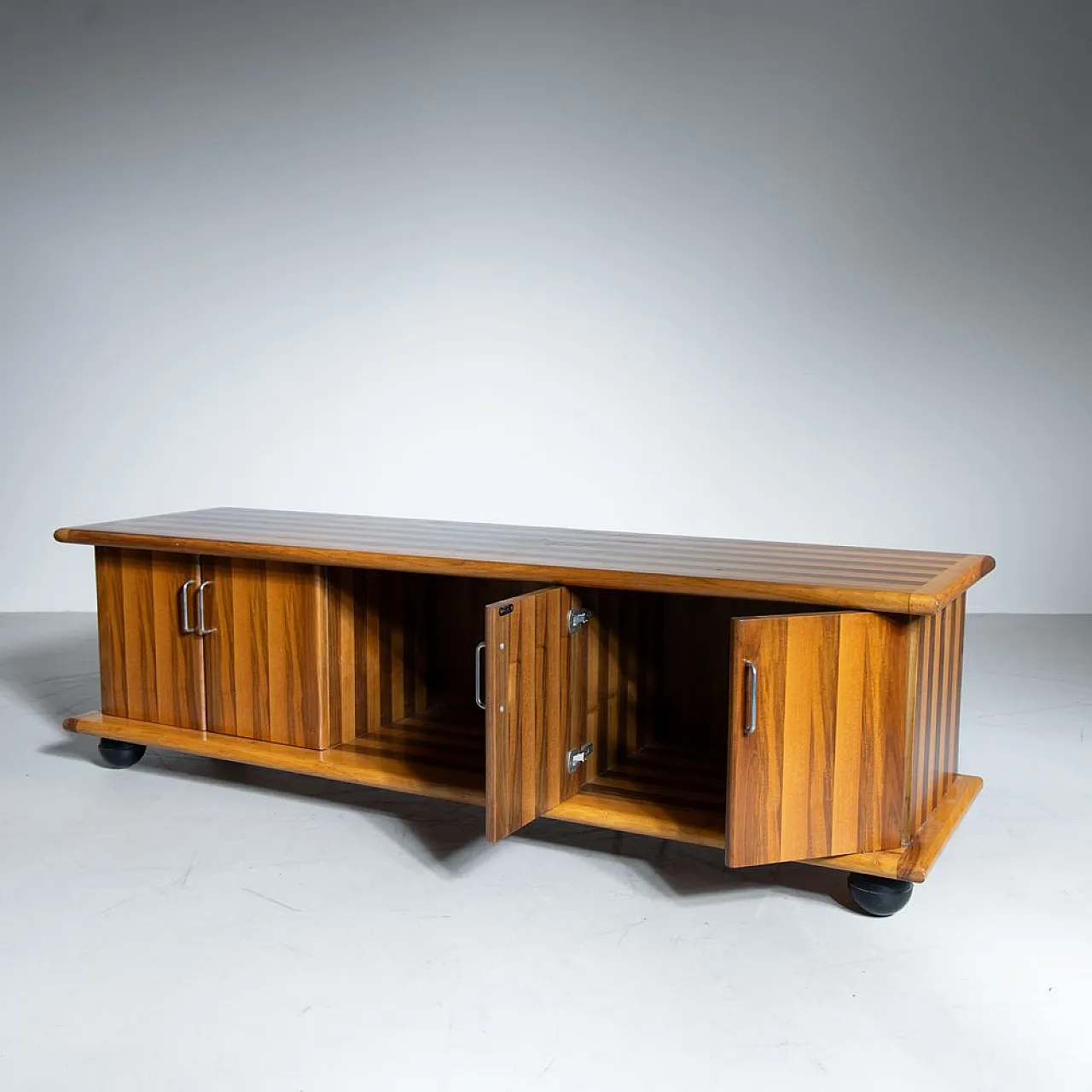 Credenza bassa in legno, Italia, anni '70 8